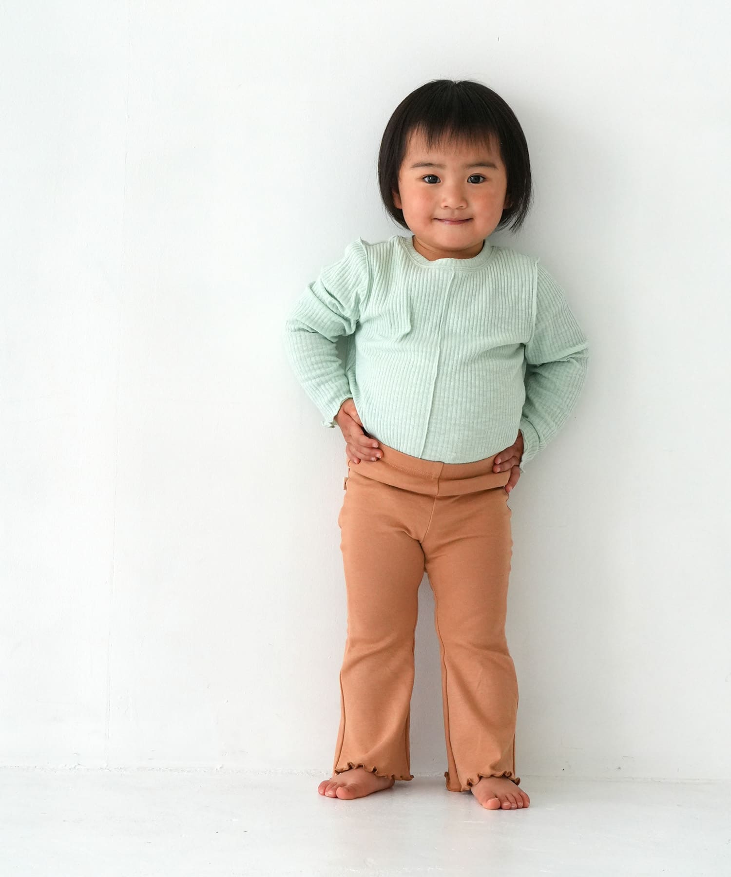 Pippi+Lotta　Flare cotton pants(KIDS) Almond M