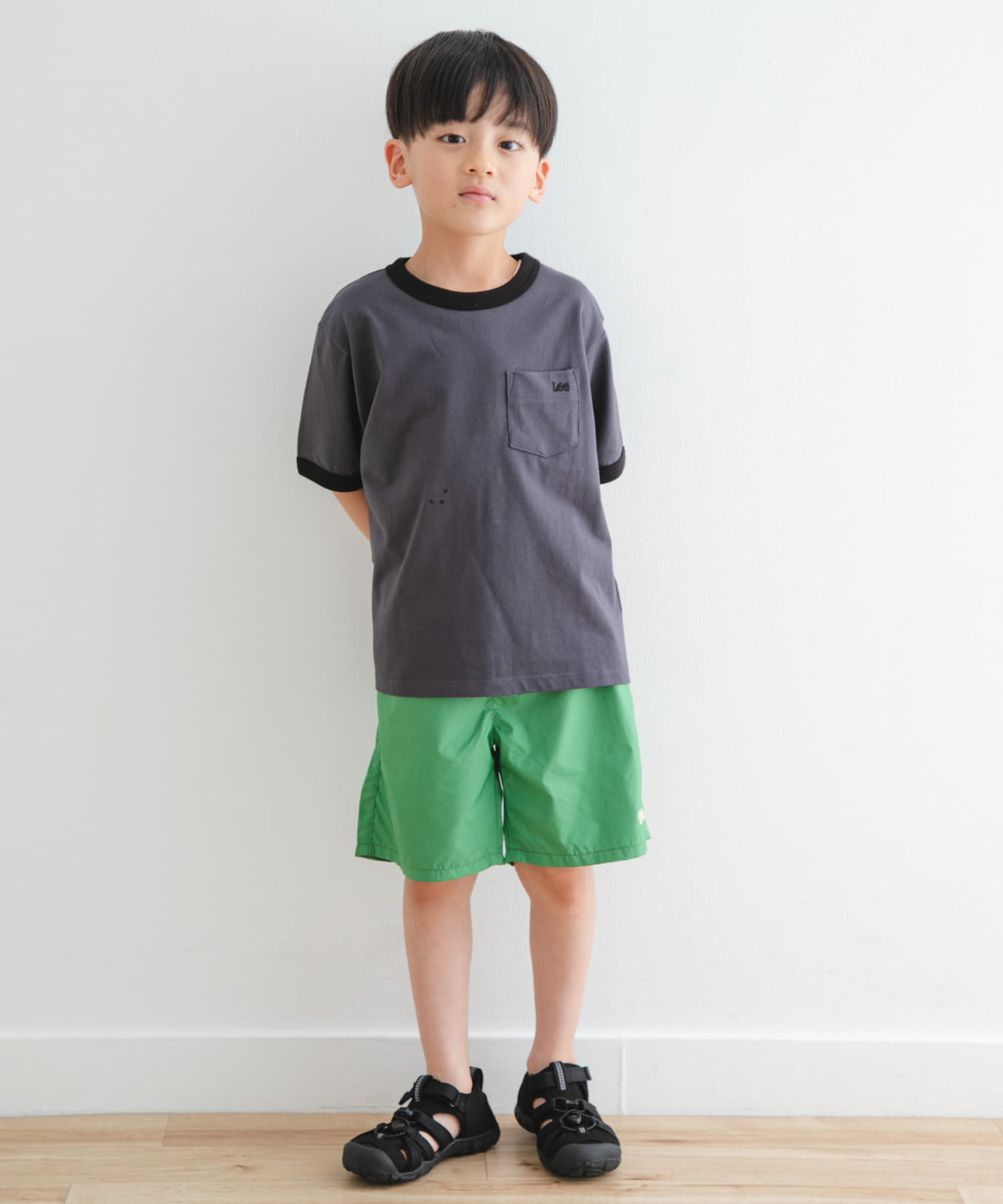 GREEN