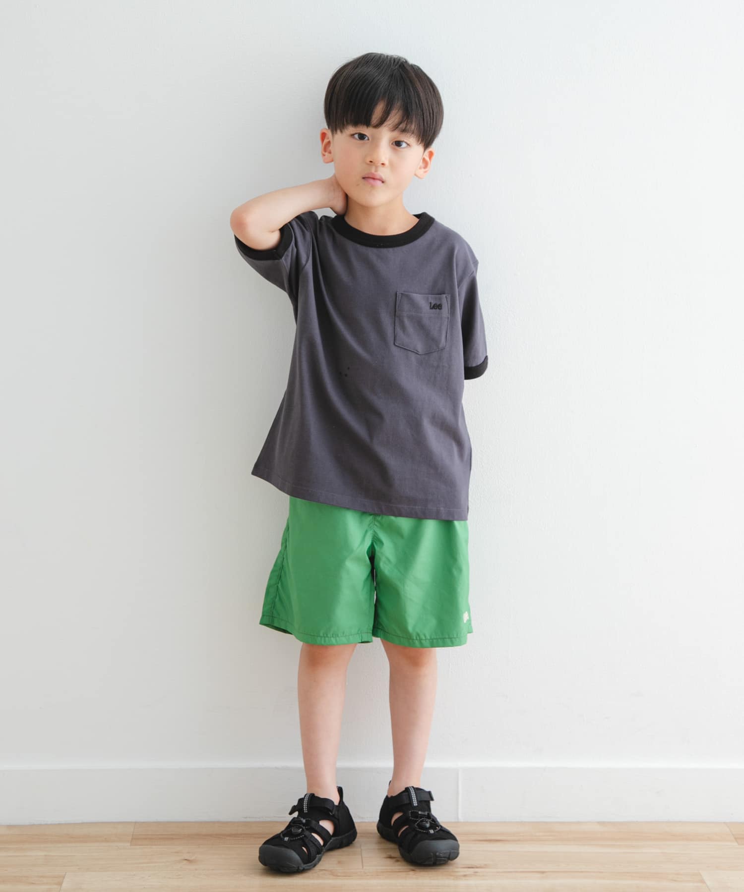 GREEN