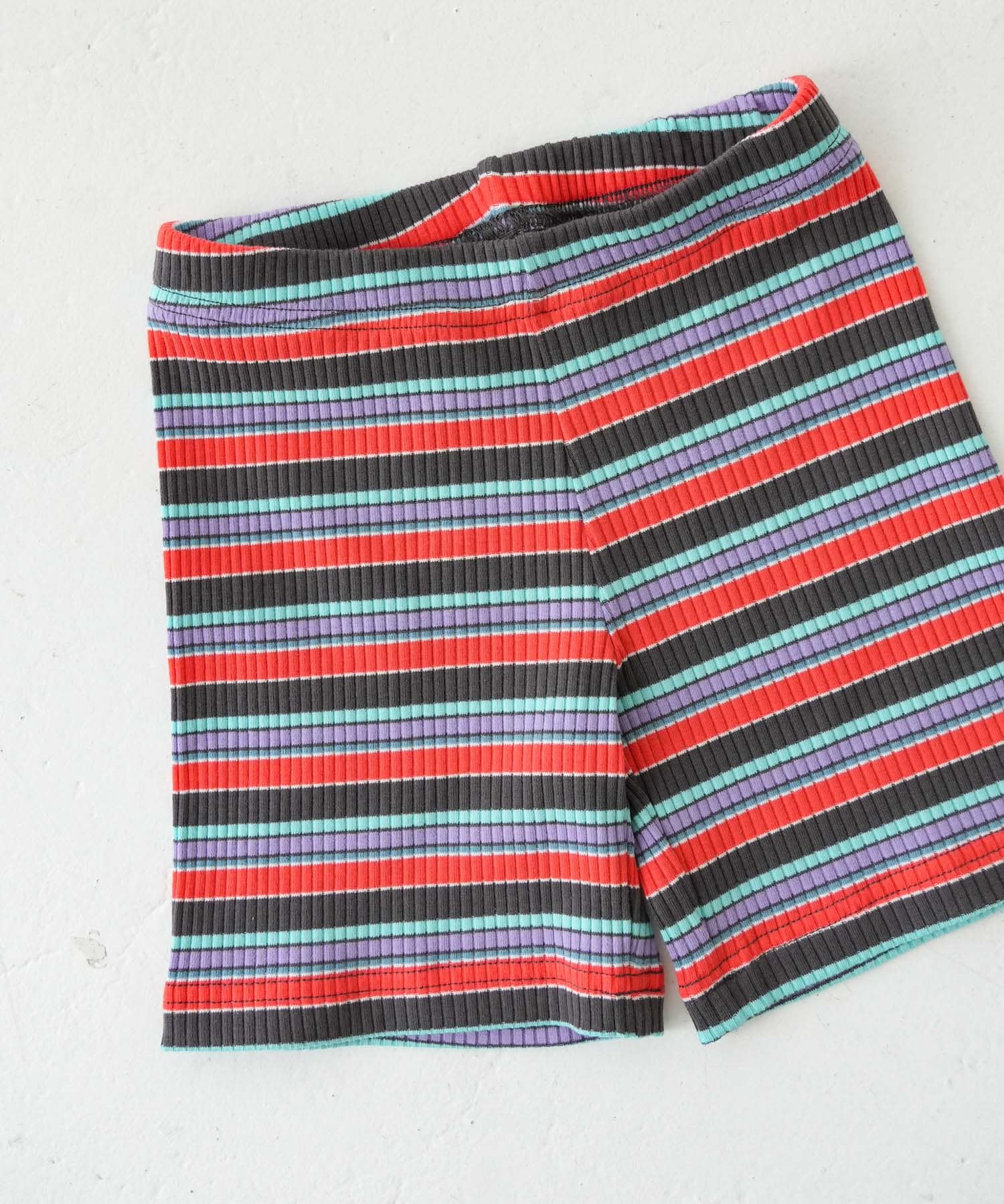 Pippi+Lotta　Multi stripe shorts(KIDS) Black L