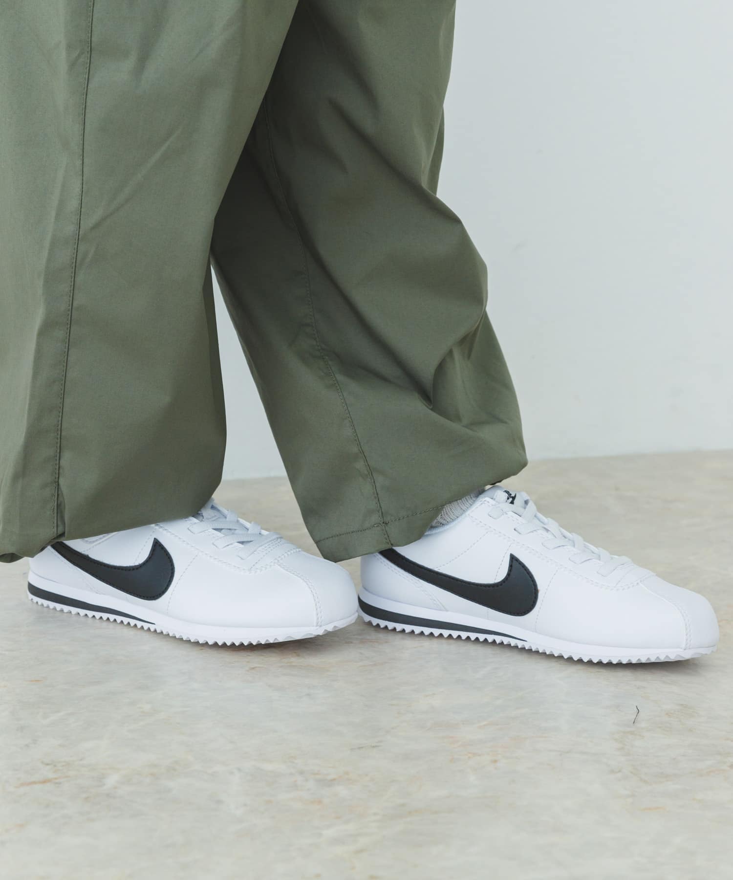 WHT/BLK
