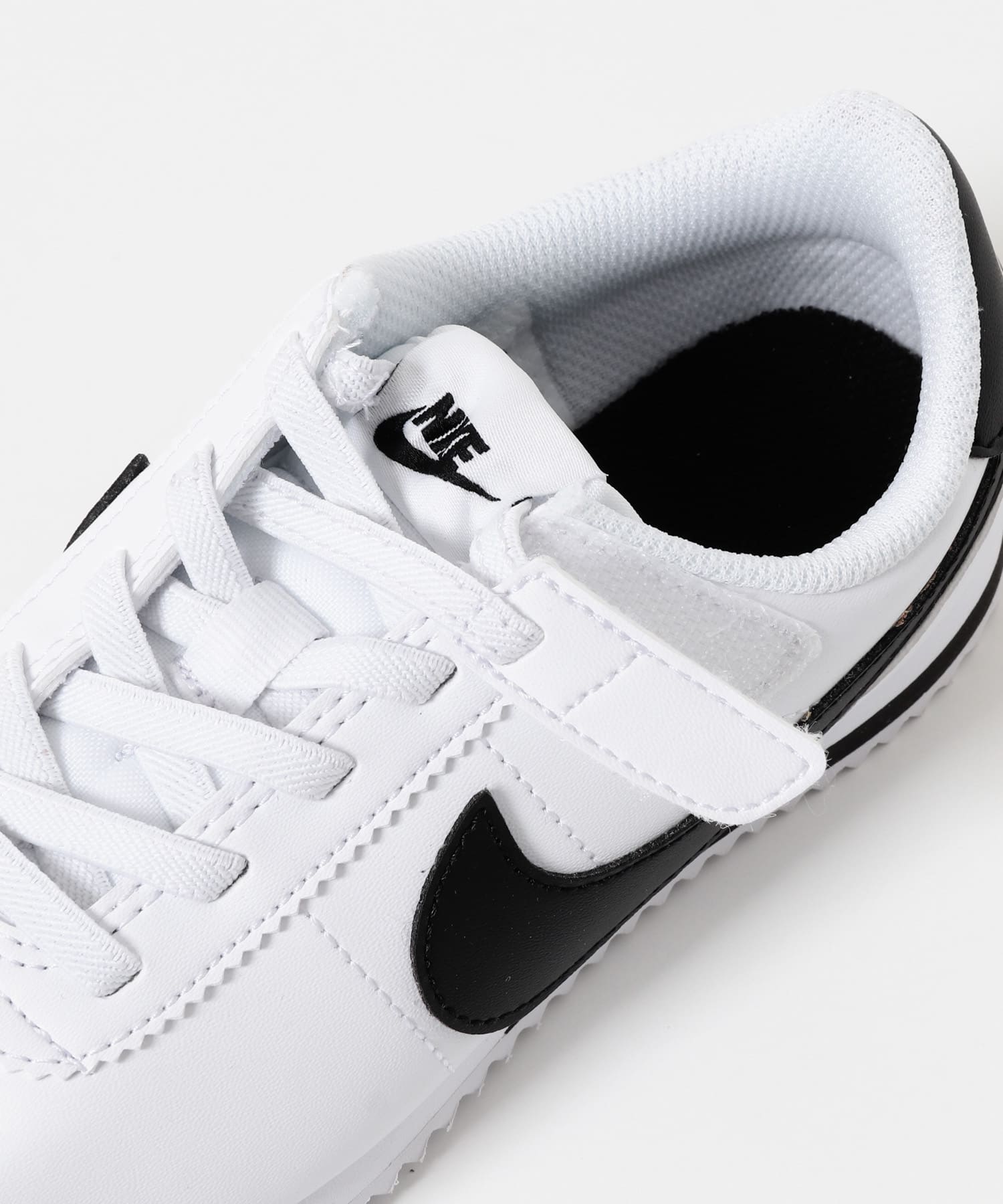 NIKE　CORTEZ EASYON(KIDS) WHT/BLK 18