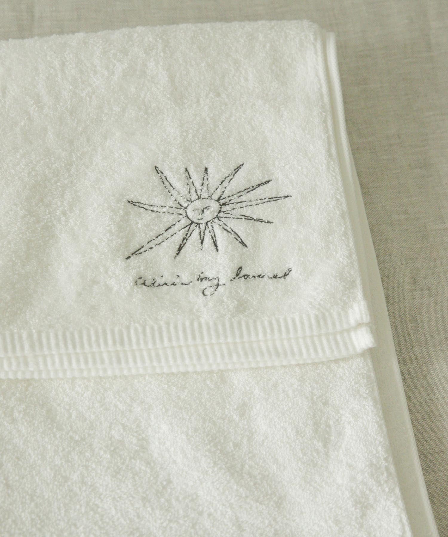 DOORS LIVING PRODUCTS　Bath Towel white オフホワイト -