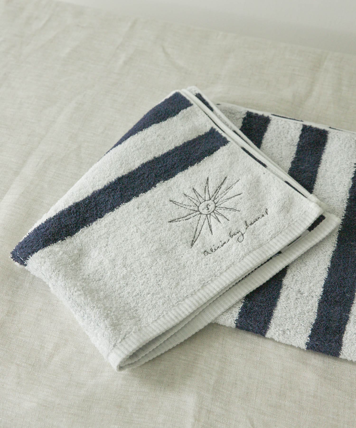 DOORS LIVING PRODUCTS　Bath Towel border