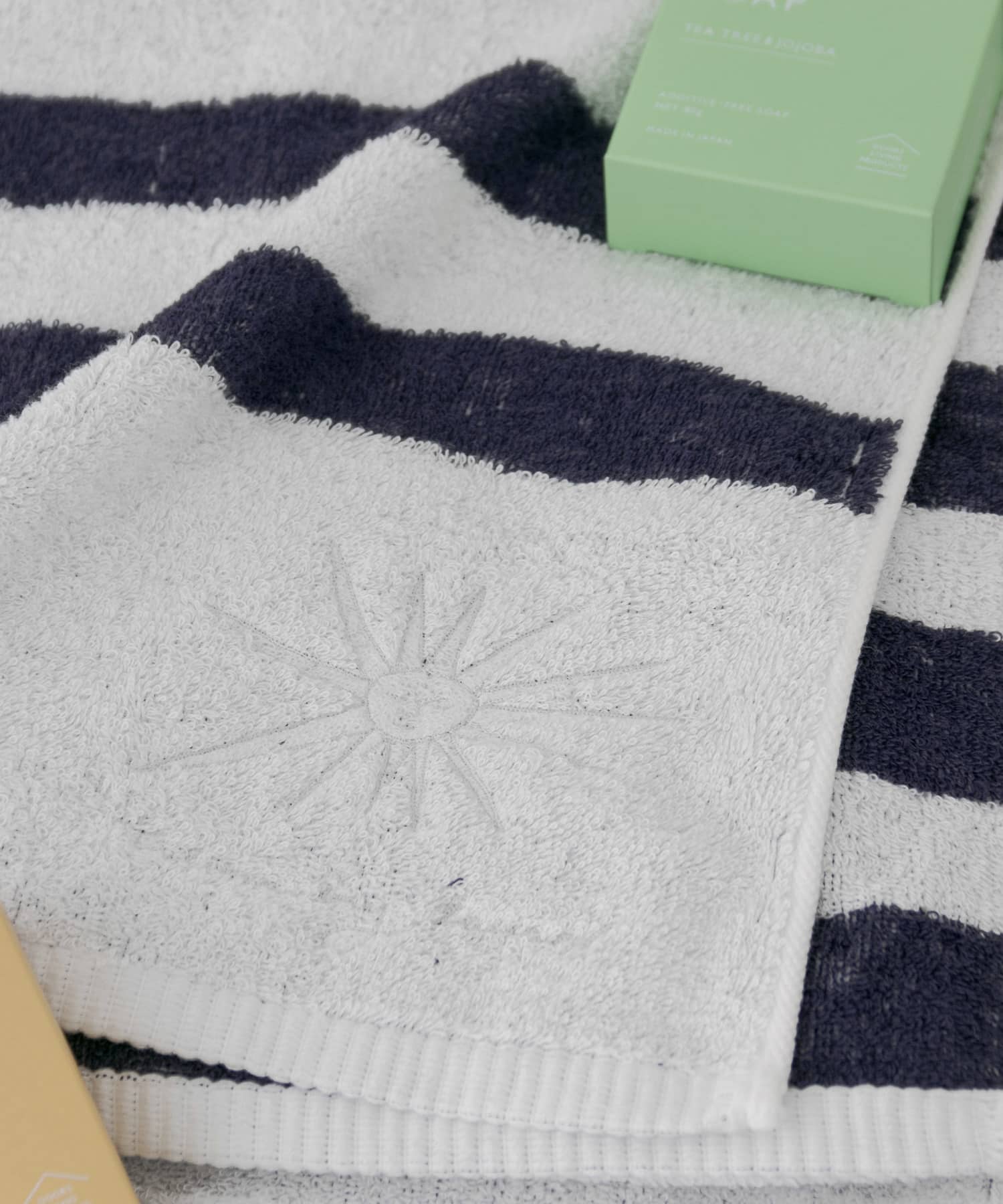 DOORS LIVING PRODUCTS　Bath Towel border ボーダー -