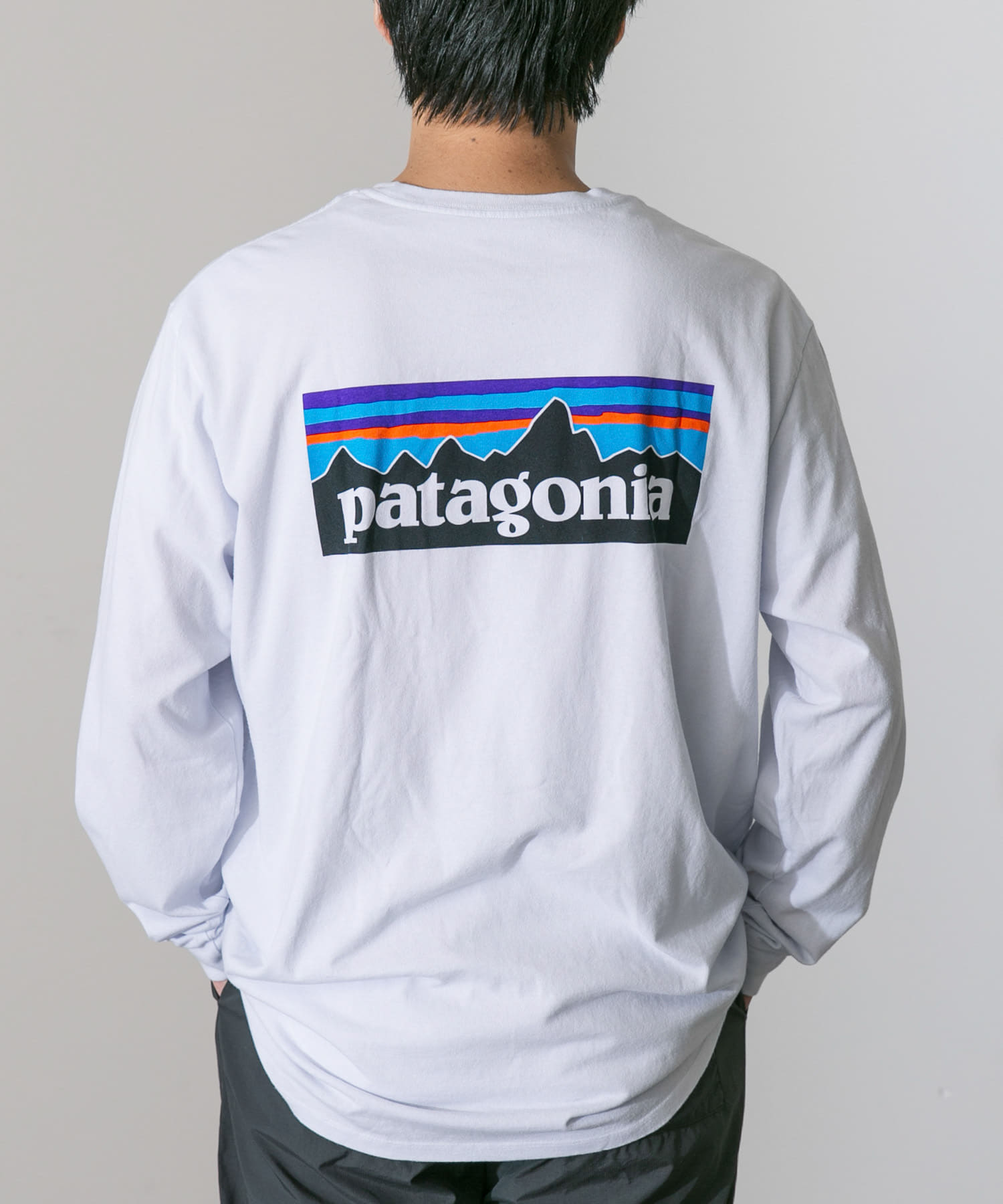 patagonia　Long-Sleeve P-6 Logo Re-T-Shirts