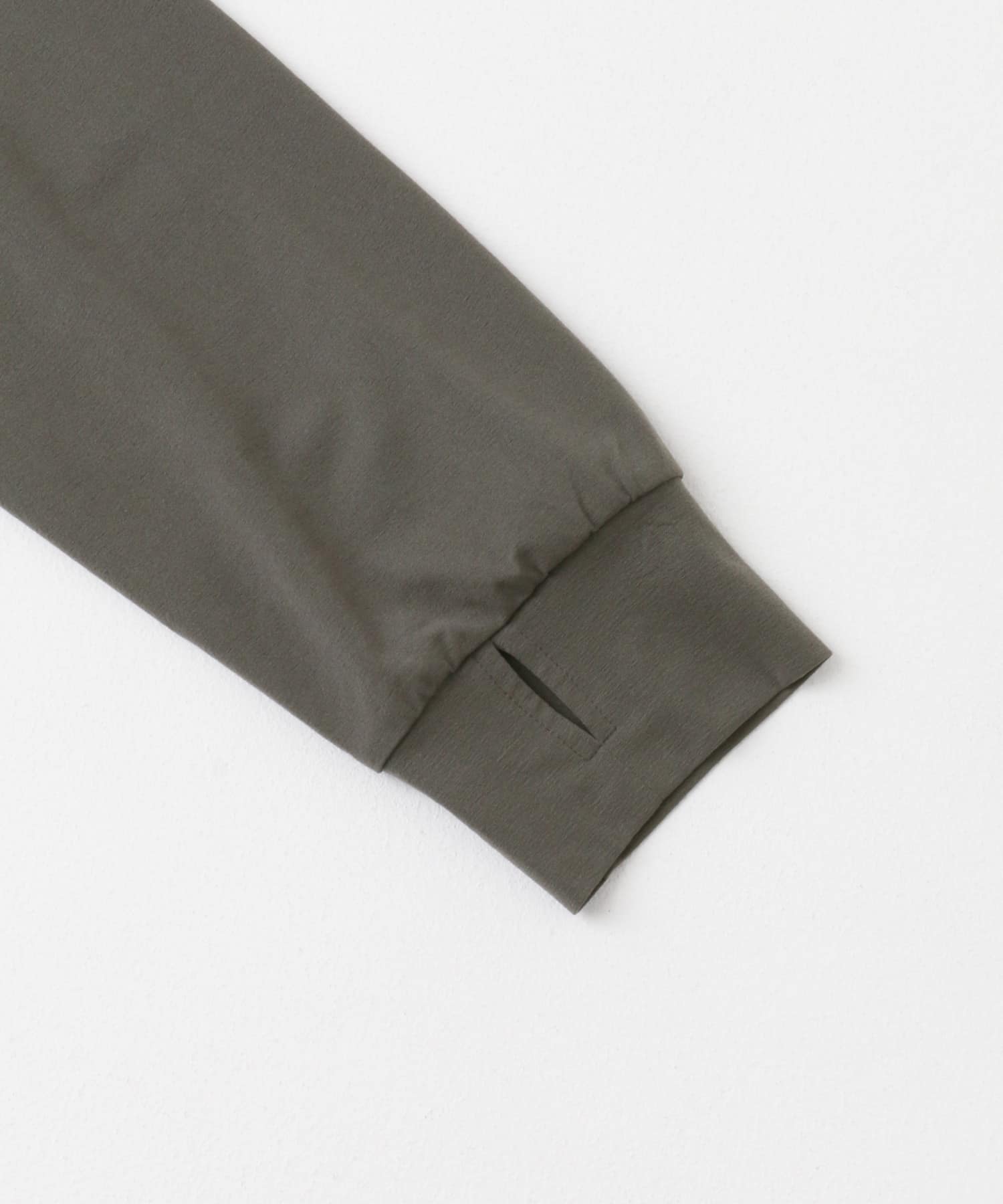 WOLF GRAY