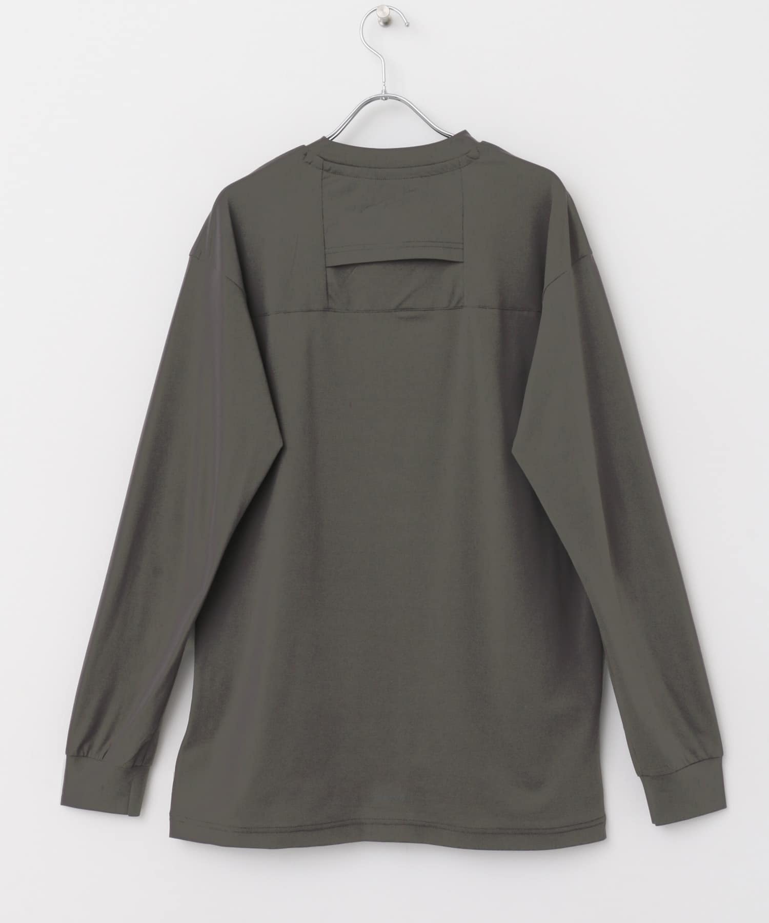 WOLF GRAY