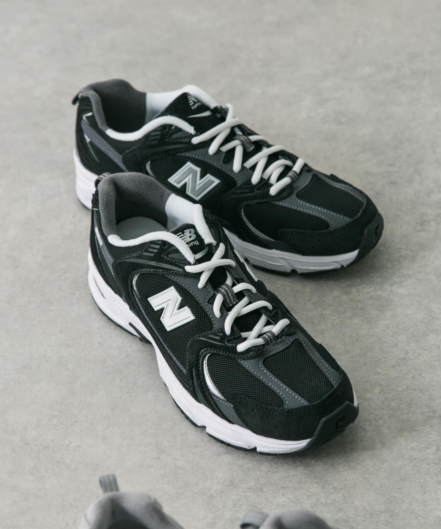 NEW BALANCE　MR530 BLACK 26