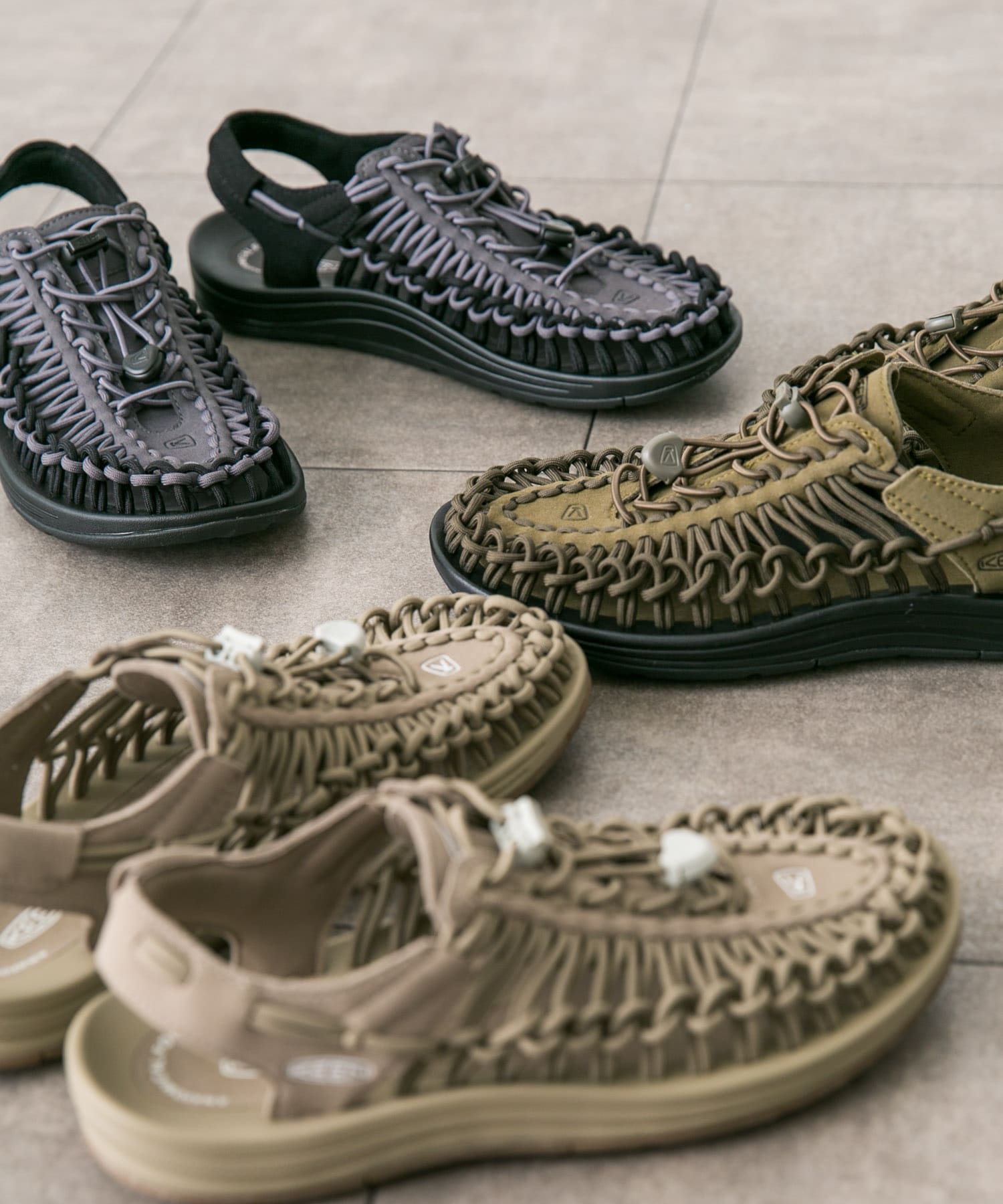 KEEN　UNEEK Timberwolf 8