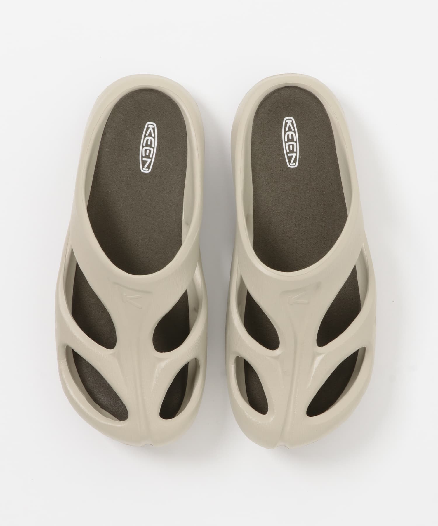 KEEN　SHANTI PlazaTaupe 8