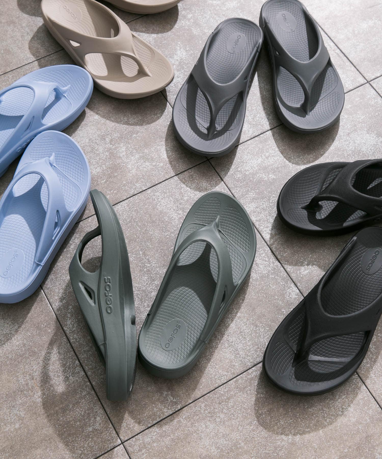 OOFOS　OOriginal Black 26