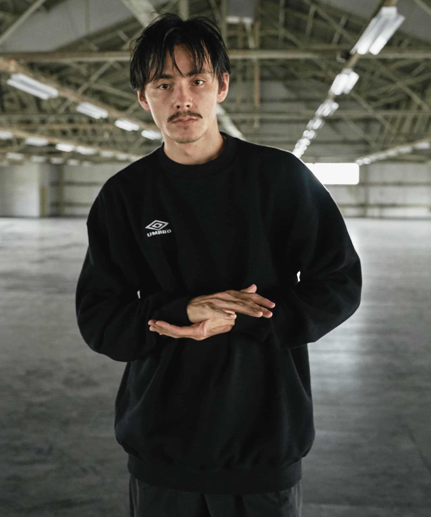 別注』UMBRO×DOORS ARCHIVE SWEAT(M BLACK): トップス｜URBAN RESEARCH