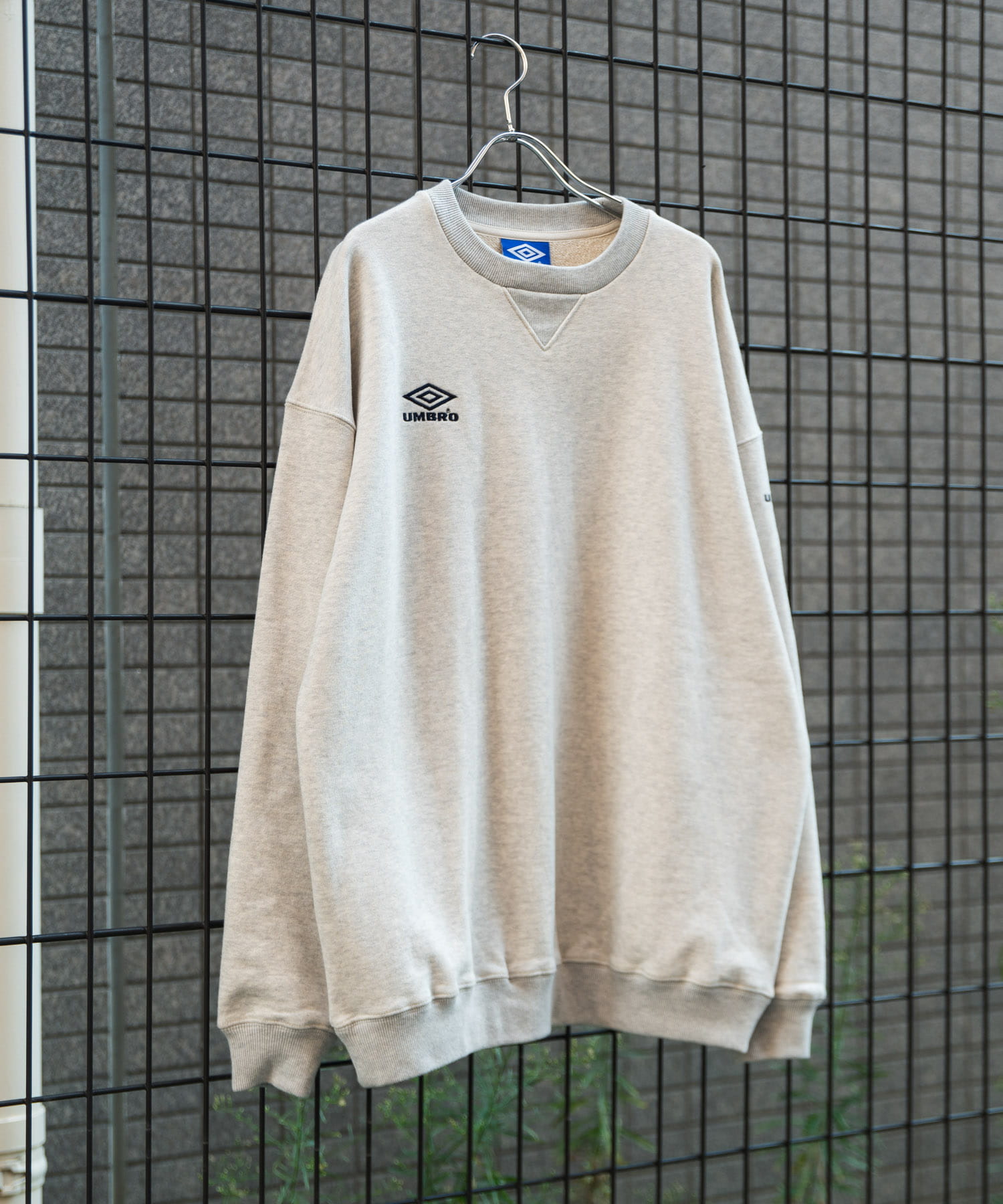 『別注』UMBRO×DOORS　ARCHIVE SWEAT ASH GRAY M