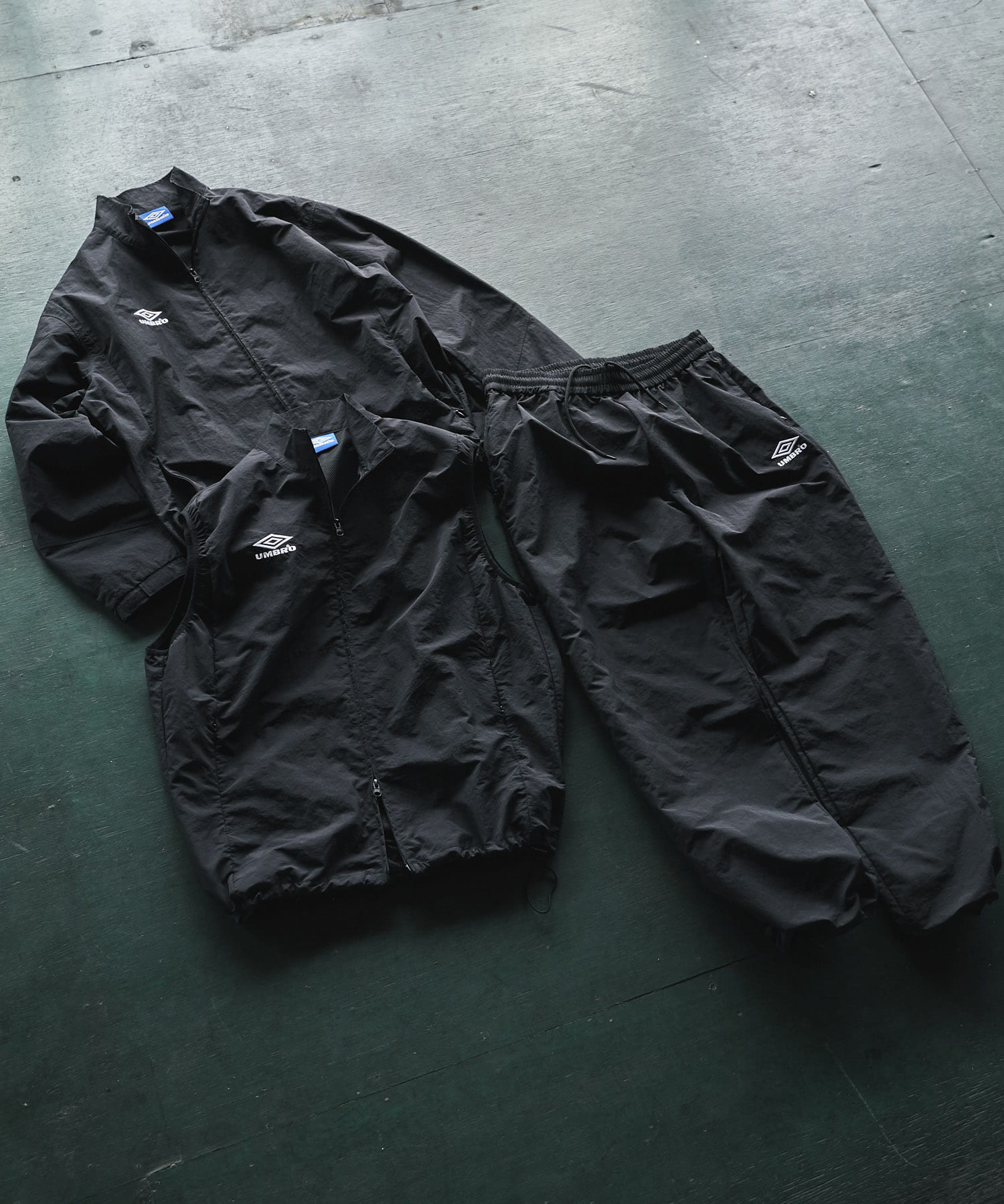 『別注』UMBRO×DOORS　RS TRACK VEST BLACK XL