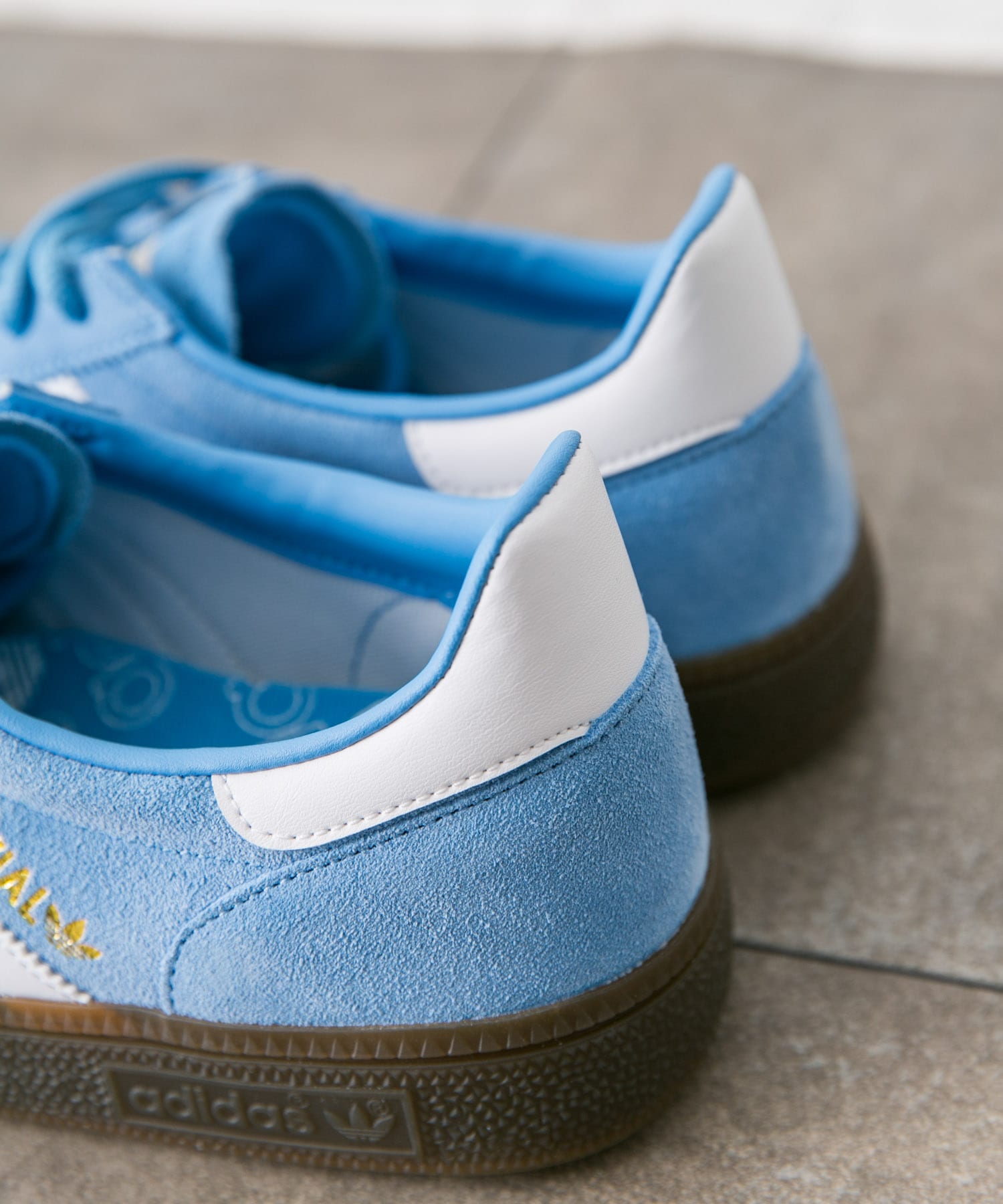 adidas　HANDBALL SPEZIAL ライトブルー 26
