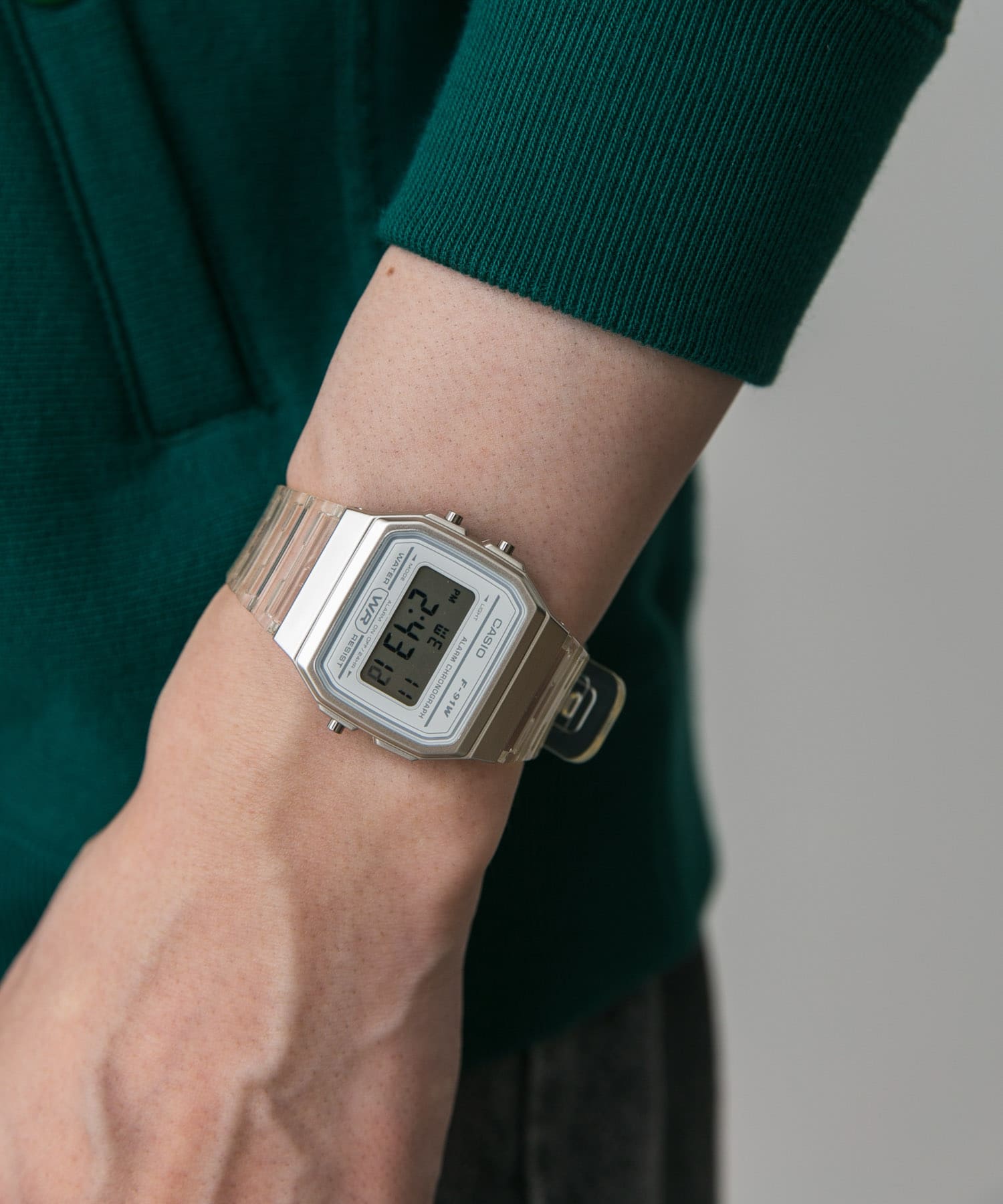 CASIO F-91WS-7JH(FREE CLEAR/WHT): ファッション雑貨｜URBAN RESEARCH