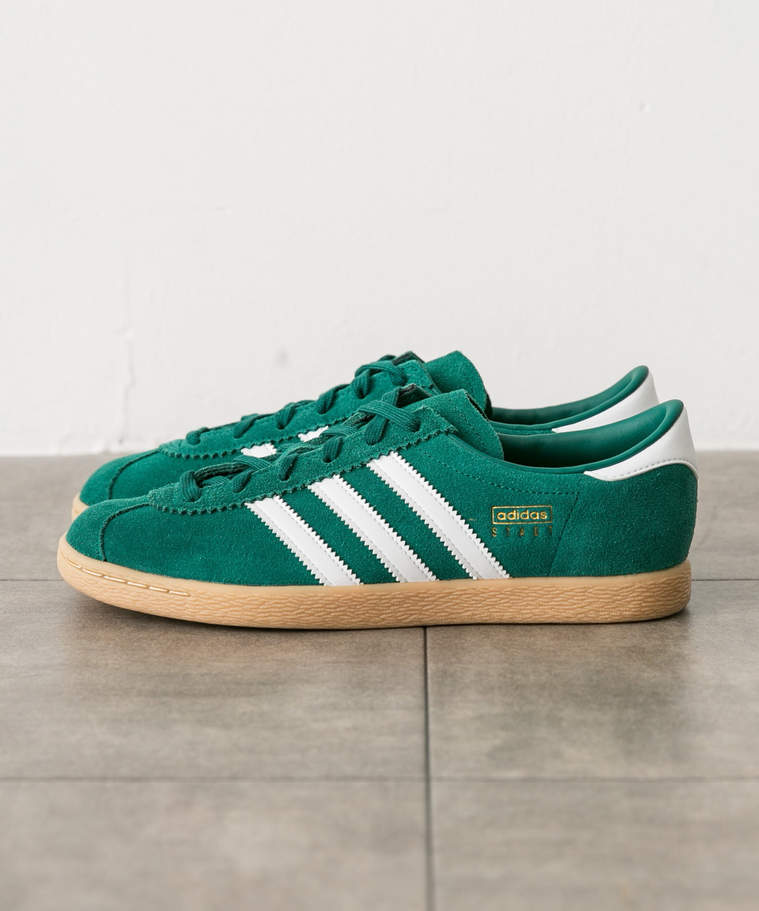 adidas　STADT カレッジグリーン 26