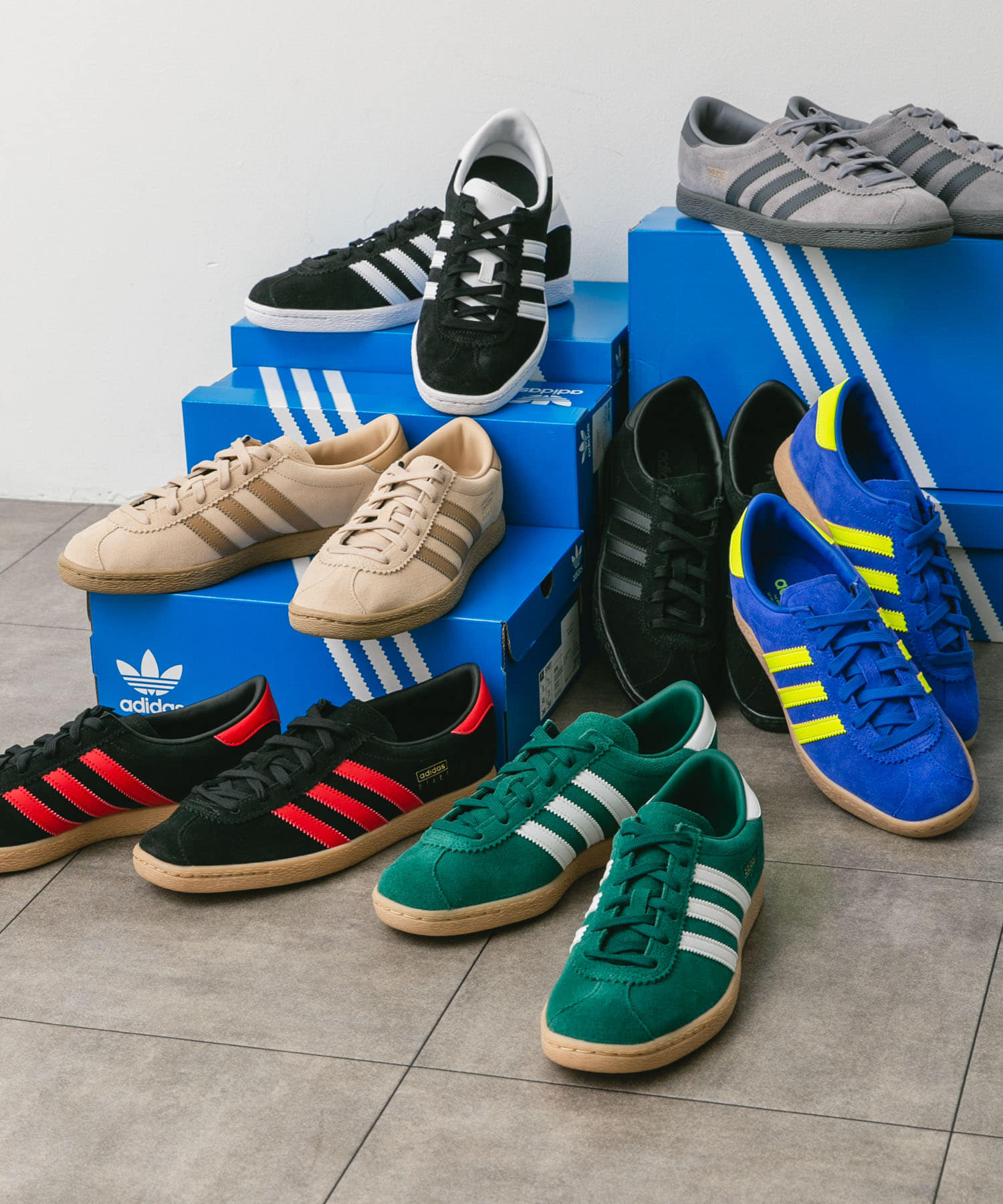 adidas　STADT ブラック/ホワイト 26