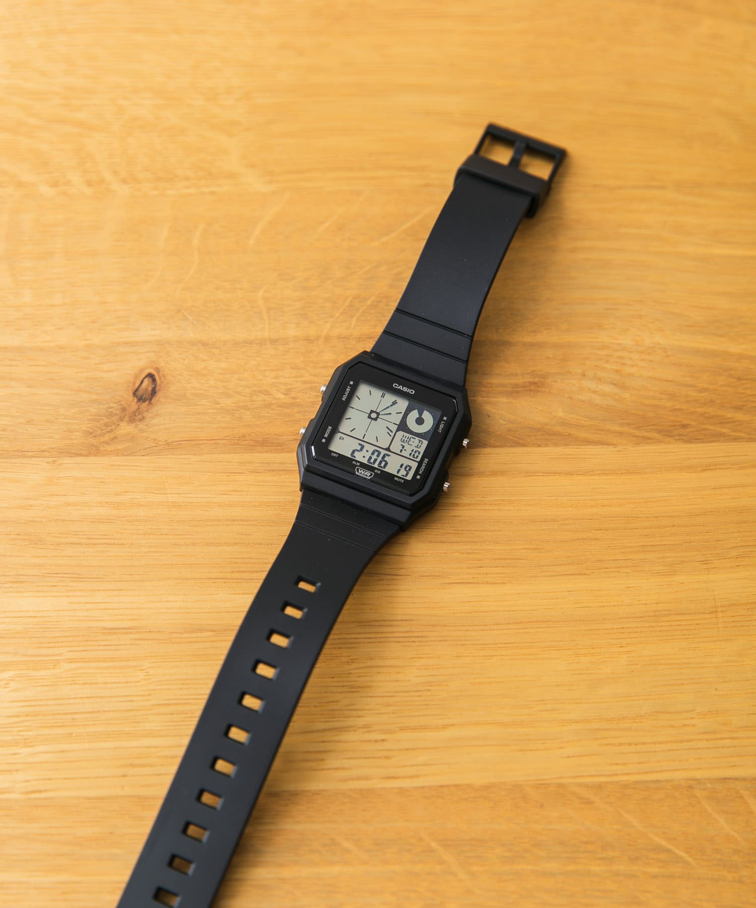 CASIO　LF-20W BLACK FREE