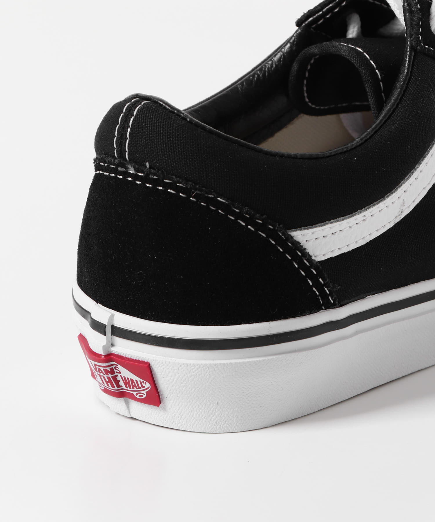 BLK/WHT