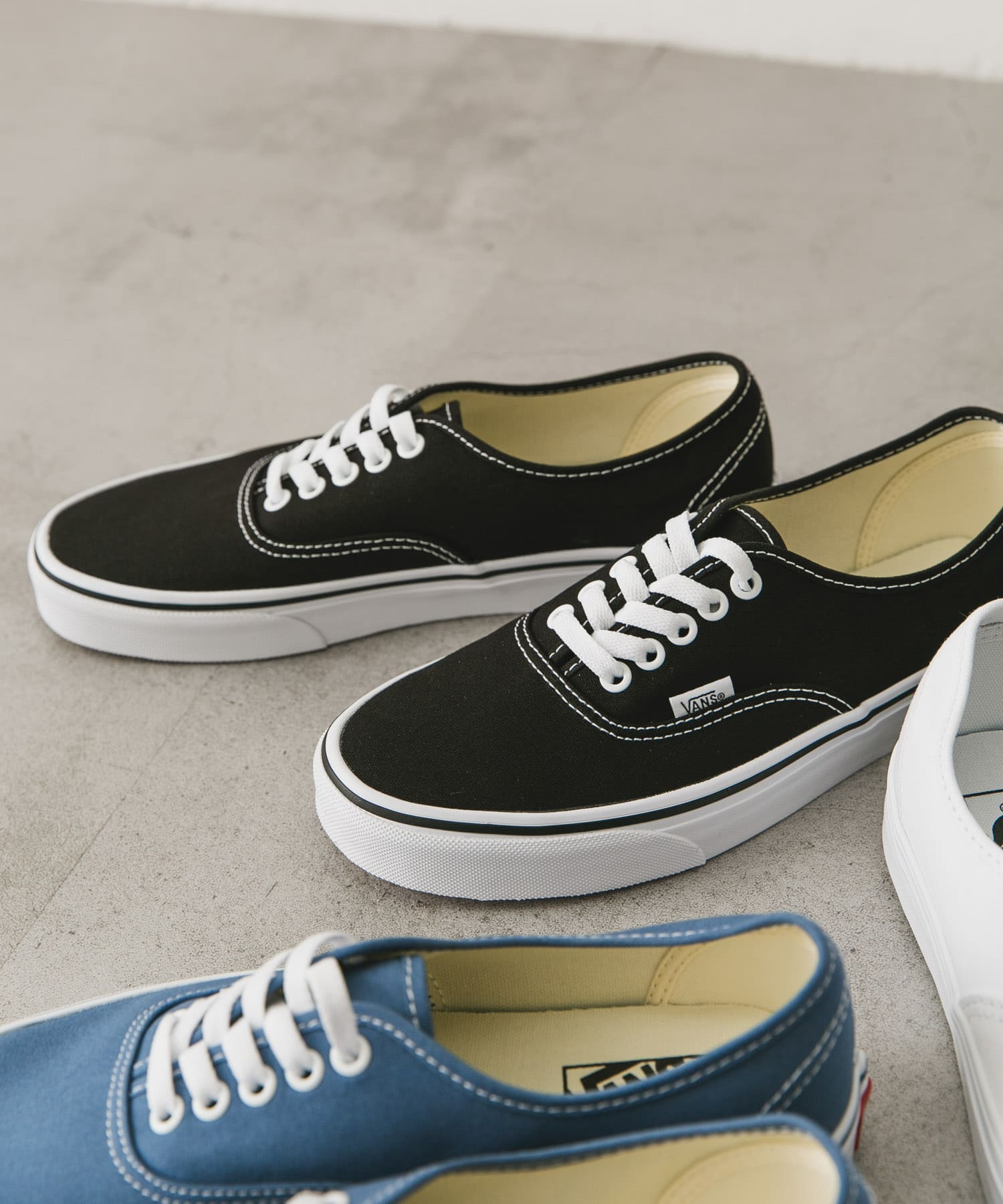 VANS　UA Authentic BLK/WHT 8