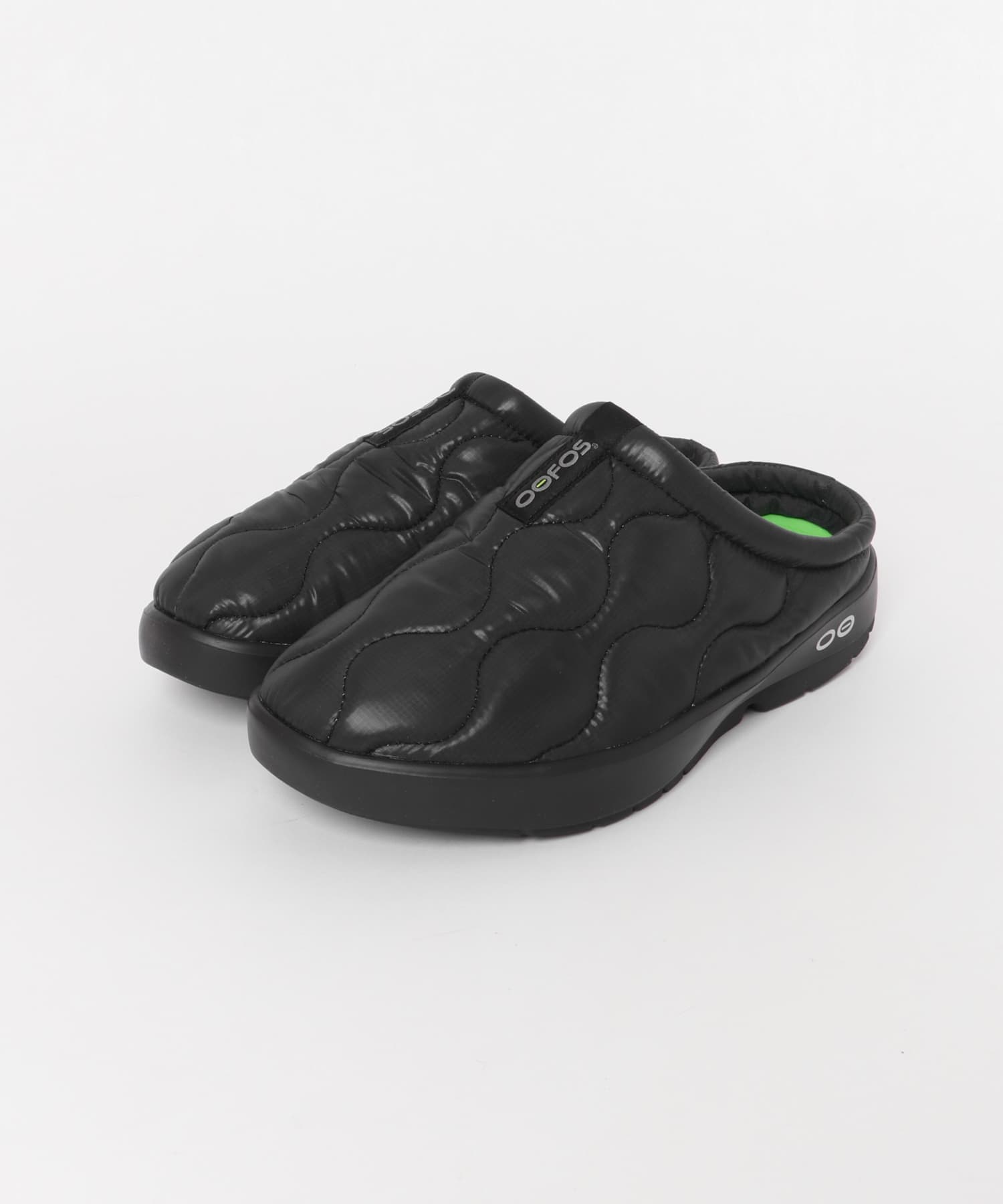 OOFOS　OOcOOzie Thermo Mule Black 26