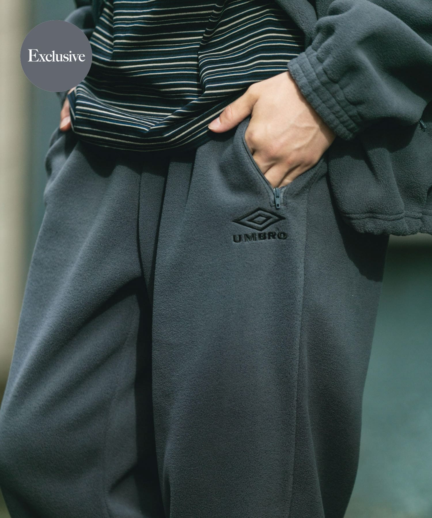 別注』UMBRO×DOORS FLEECE PANTS(M CHARCOAL): ボトム｜URBAN RESEARCH