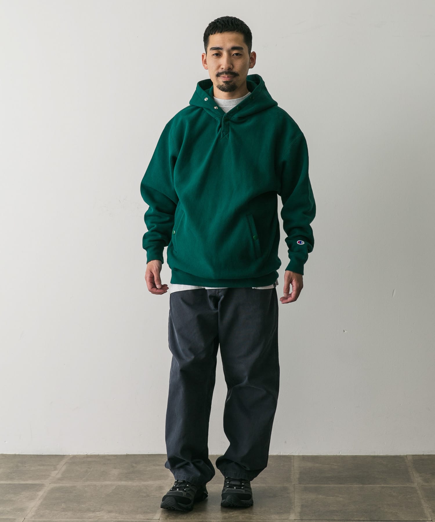 グリーン