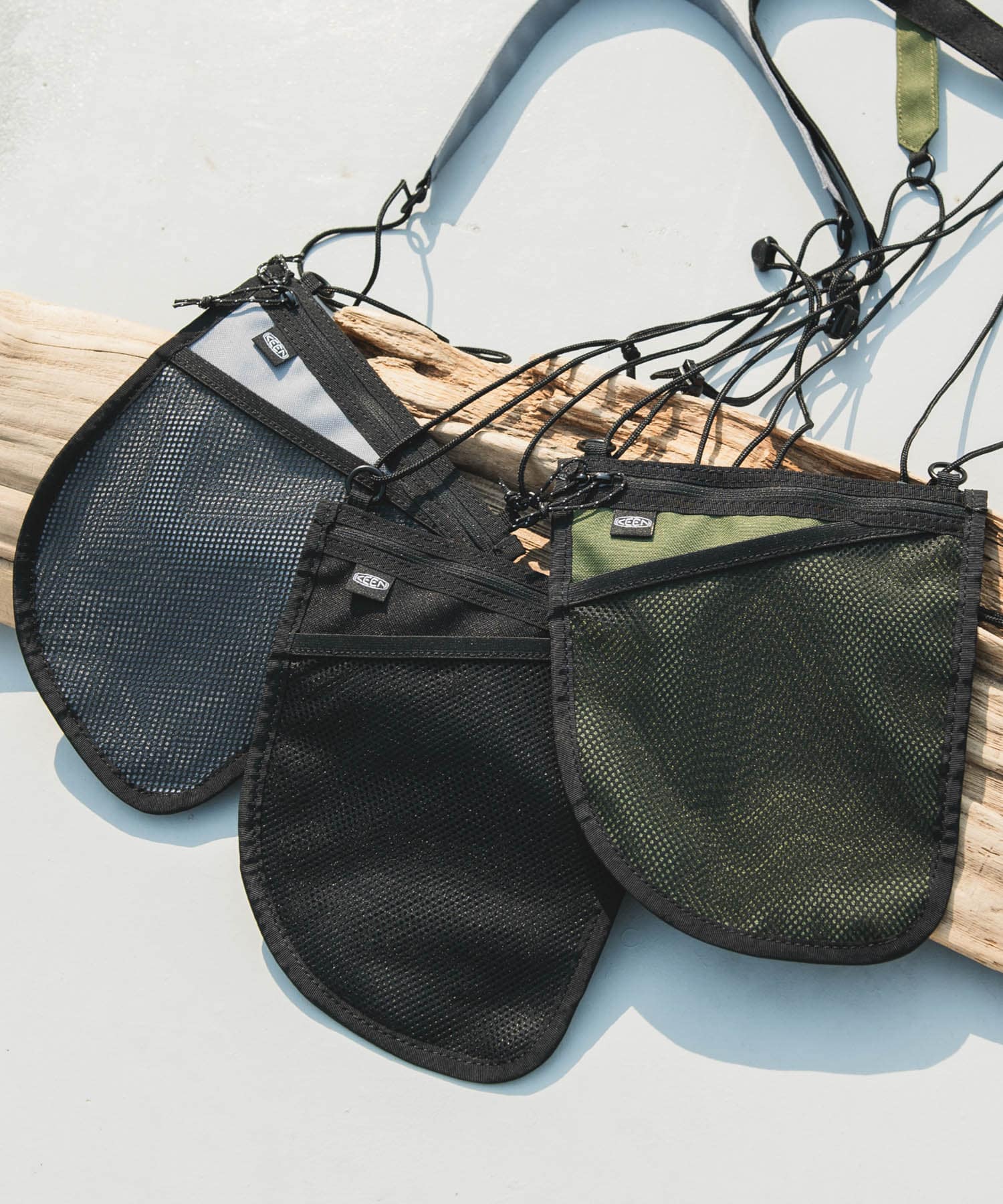 『別注』KEEN×DOORS　HARVESTPOCKET SACOCHE OLIVE FREE