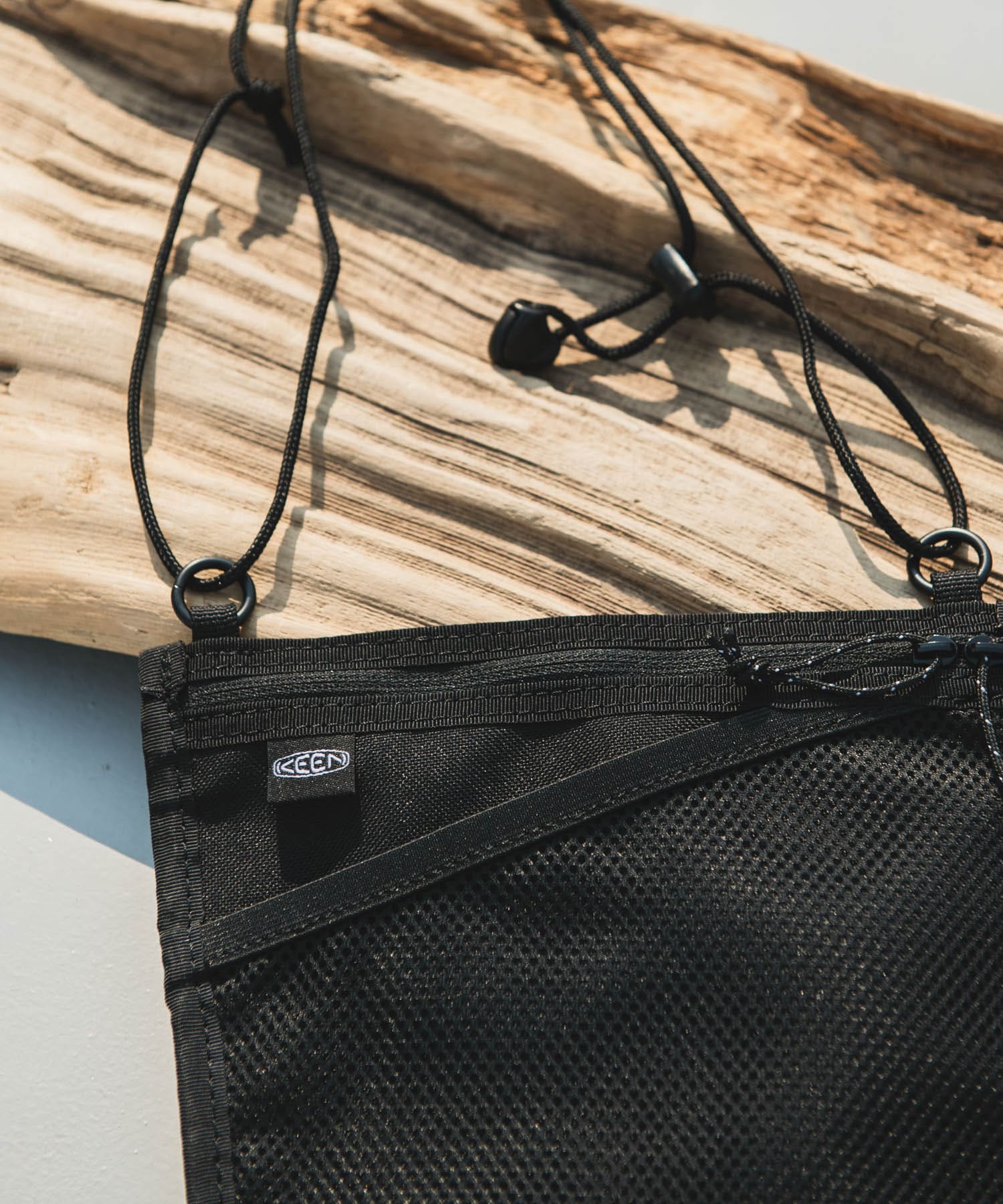 『別注』KEEN×DOORS　HARVESTPOCKET SACOCHE BLACK FREE