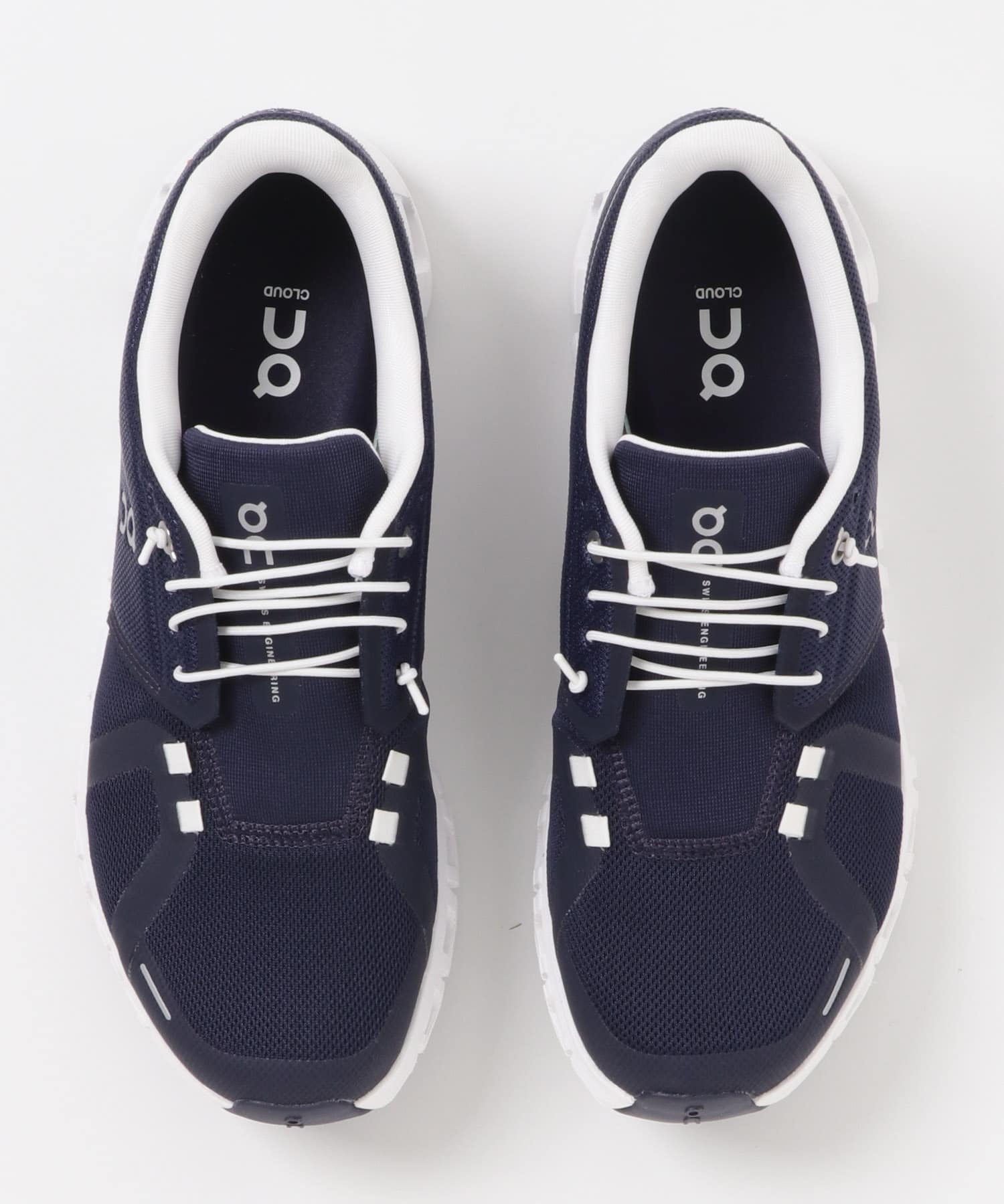 On　Cloud 6 Mnight/WHT 26