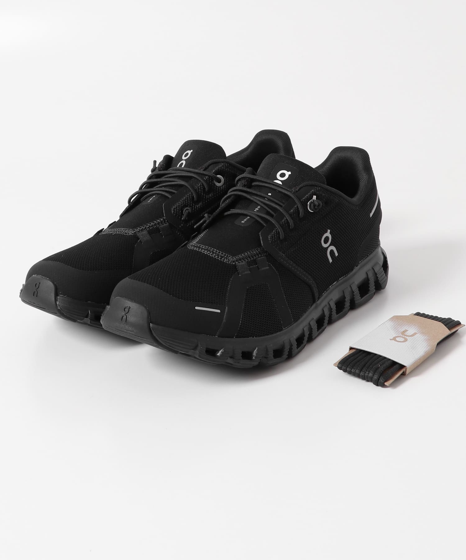 On　Cloud 6 BLK/BLK 26