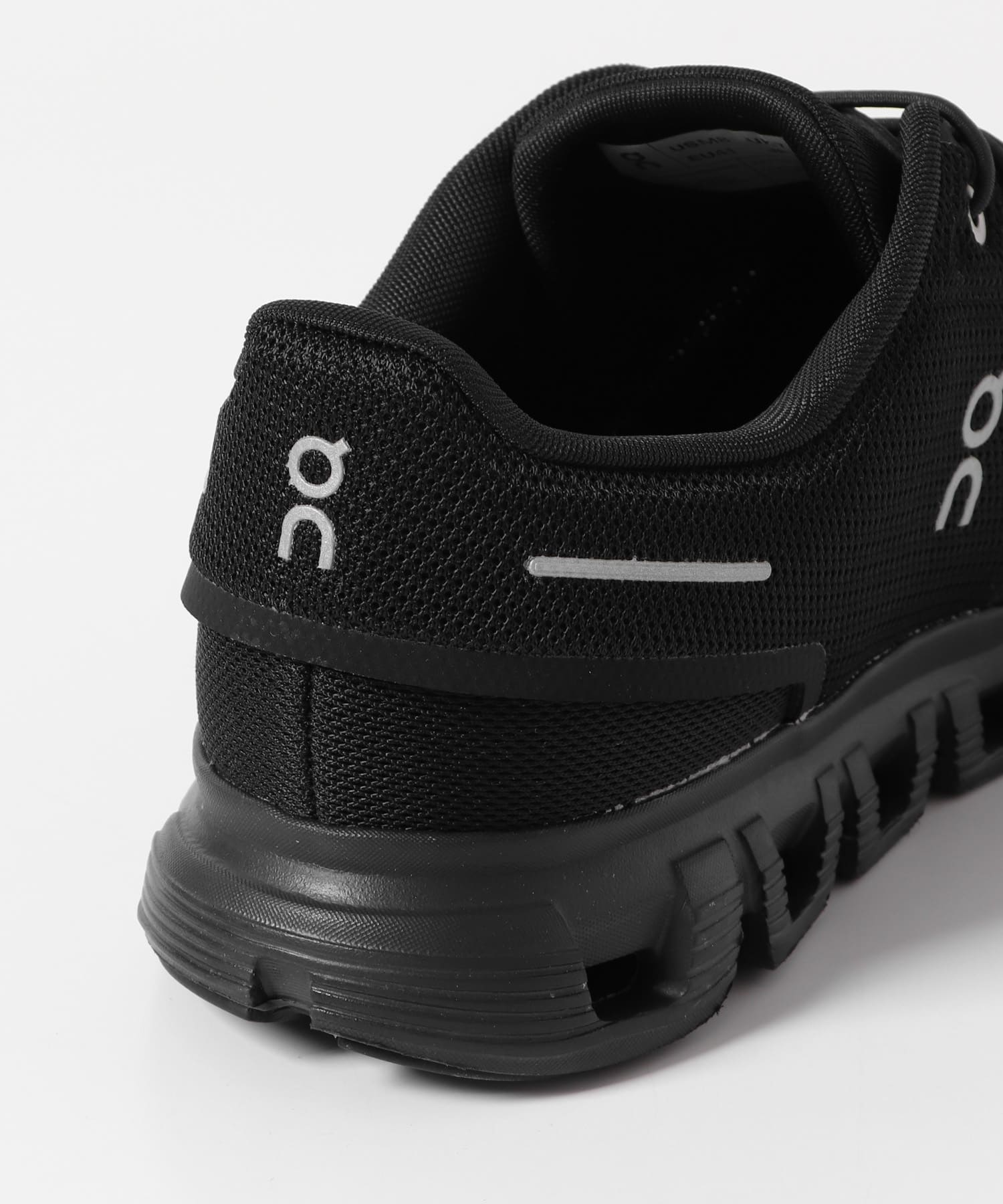 On　Cloud 6 BLK/BLK 26