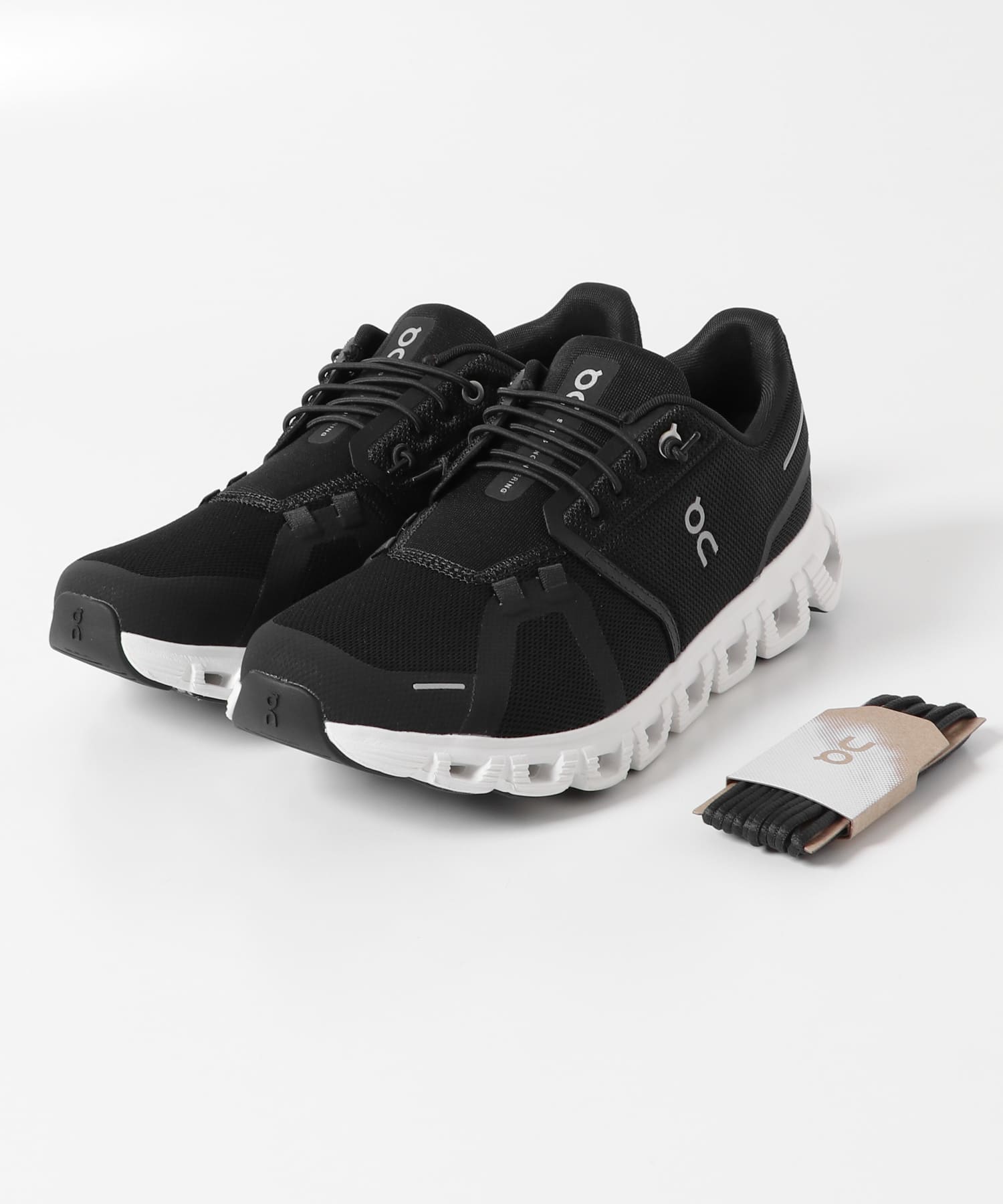 On　Cloud 6 BLK/WHT 26