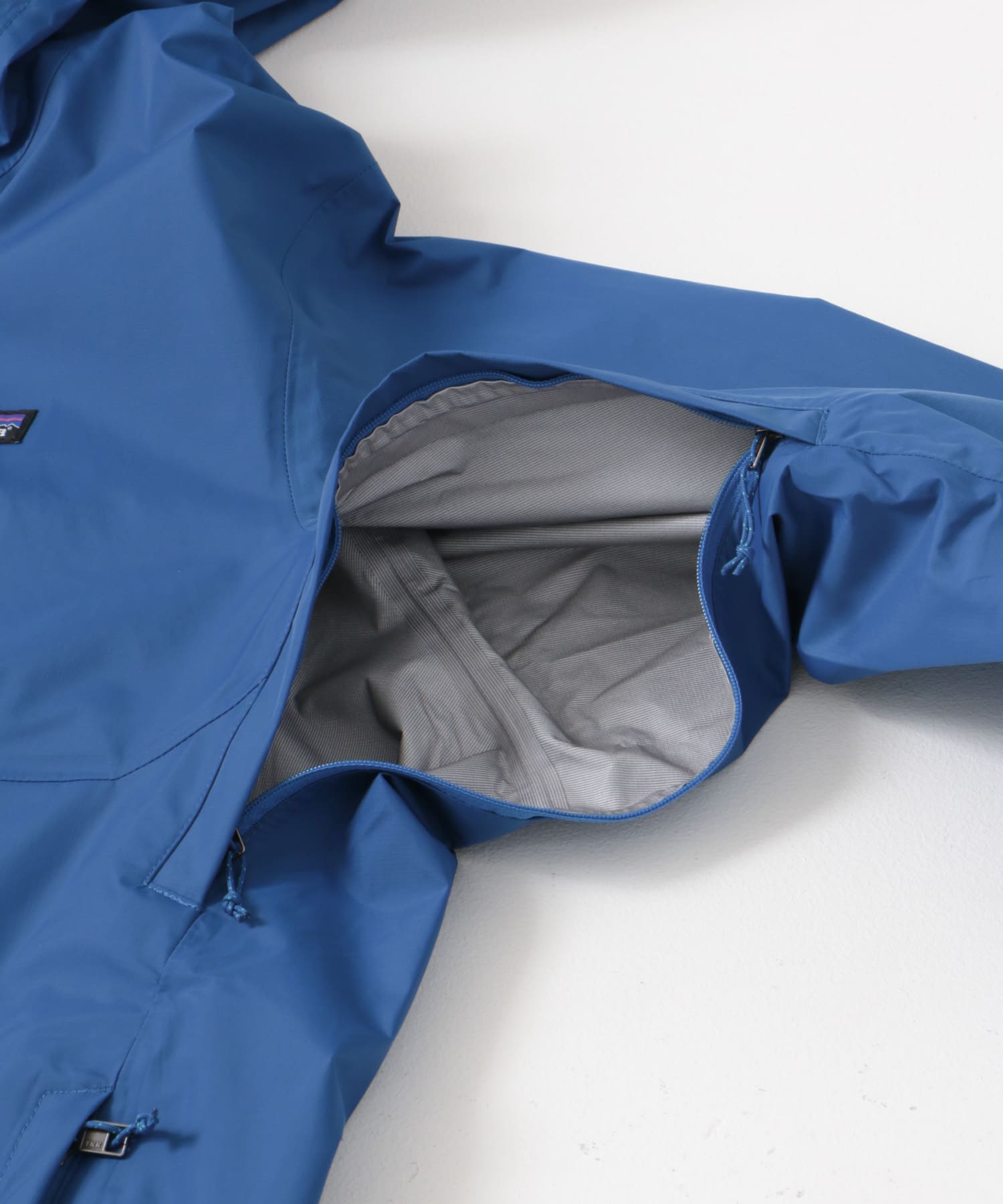 patagonia　Torrentshell 3L Rain Jacket ENLB S