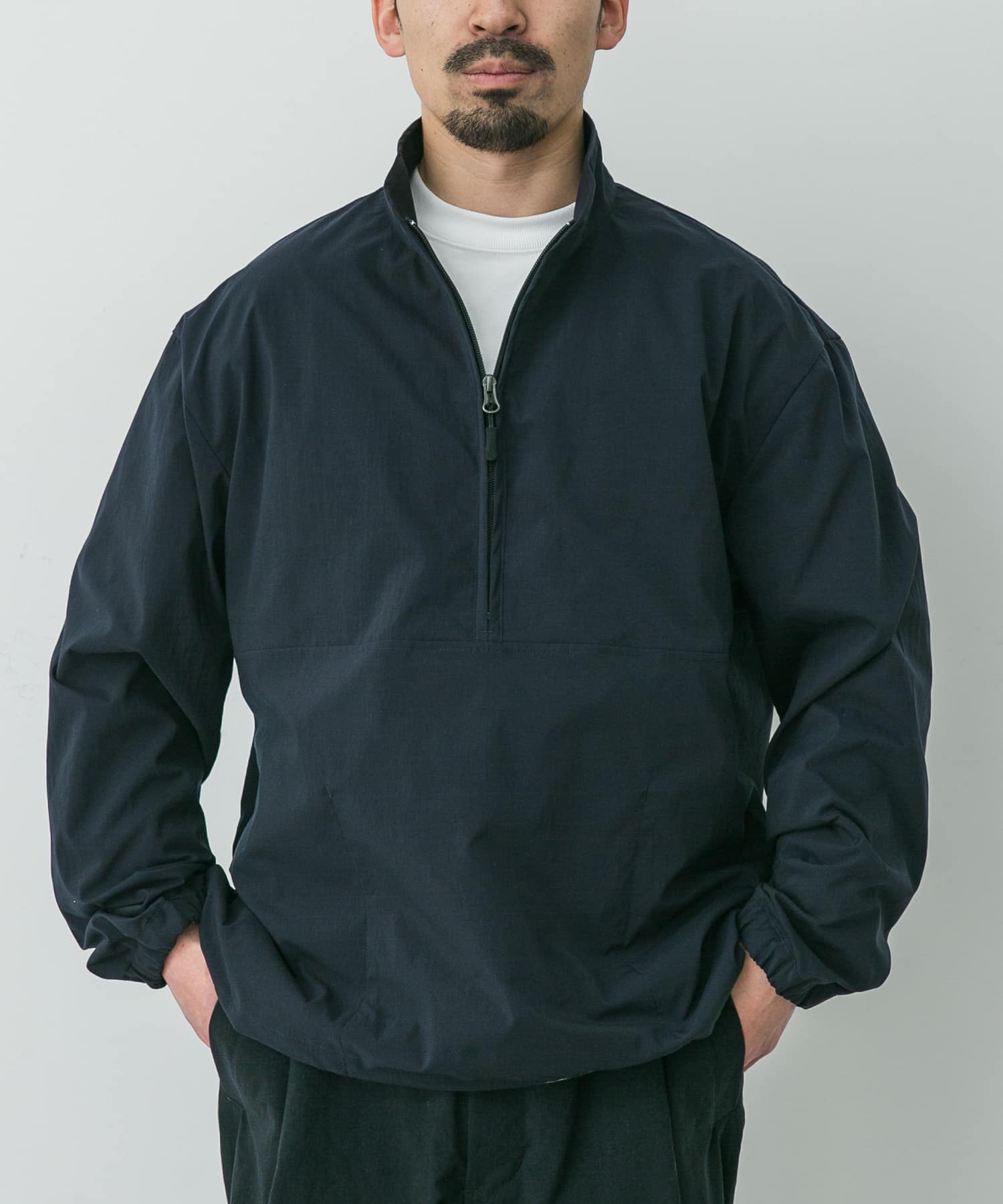 STILL BY HAND ハーフジップハイネックアノラック(48 BEIGE): トップス