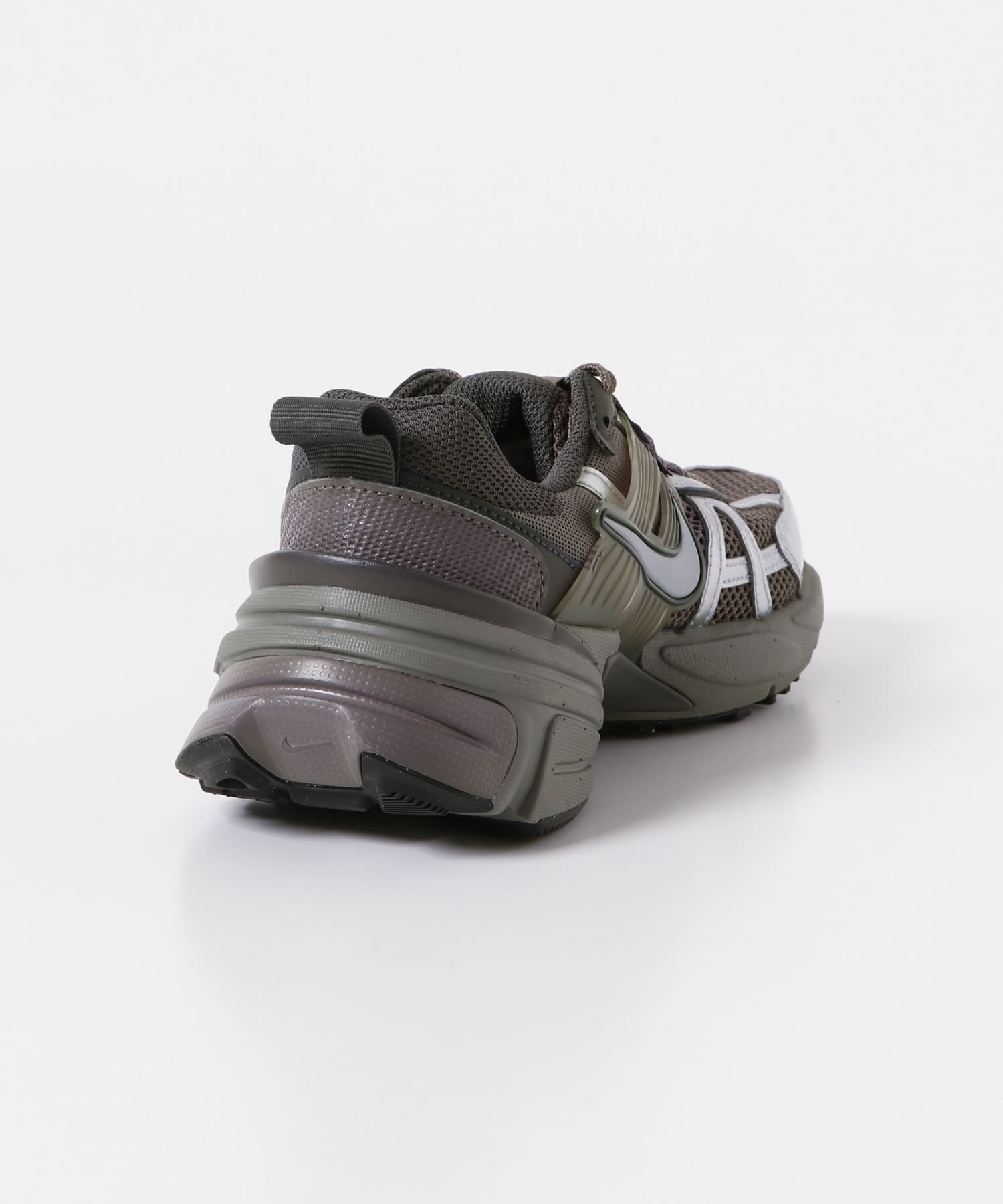 NIKE　V2K ラン CAVE STONE 26