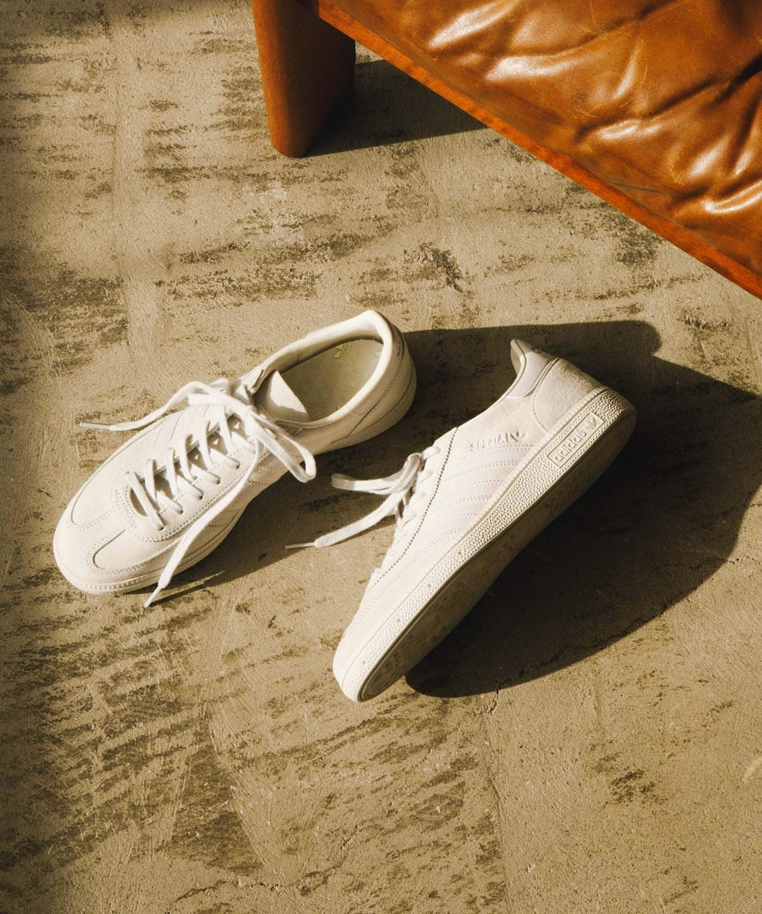 別注』adidas×DOORS HANDBALL SPEZIAL(25.5 OFF/GRAY): シューズ