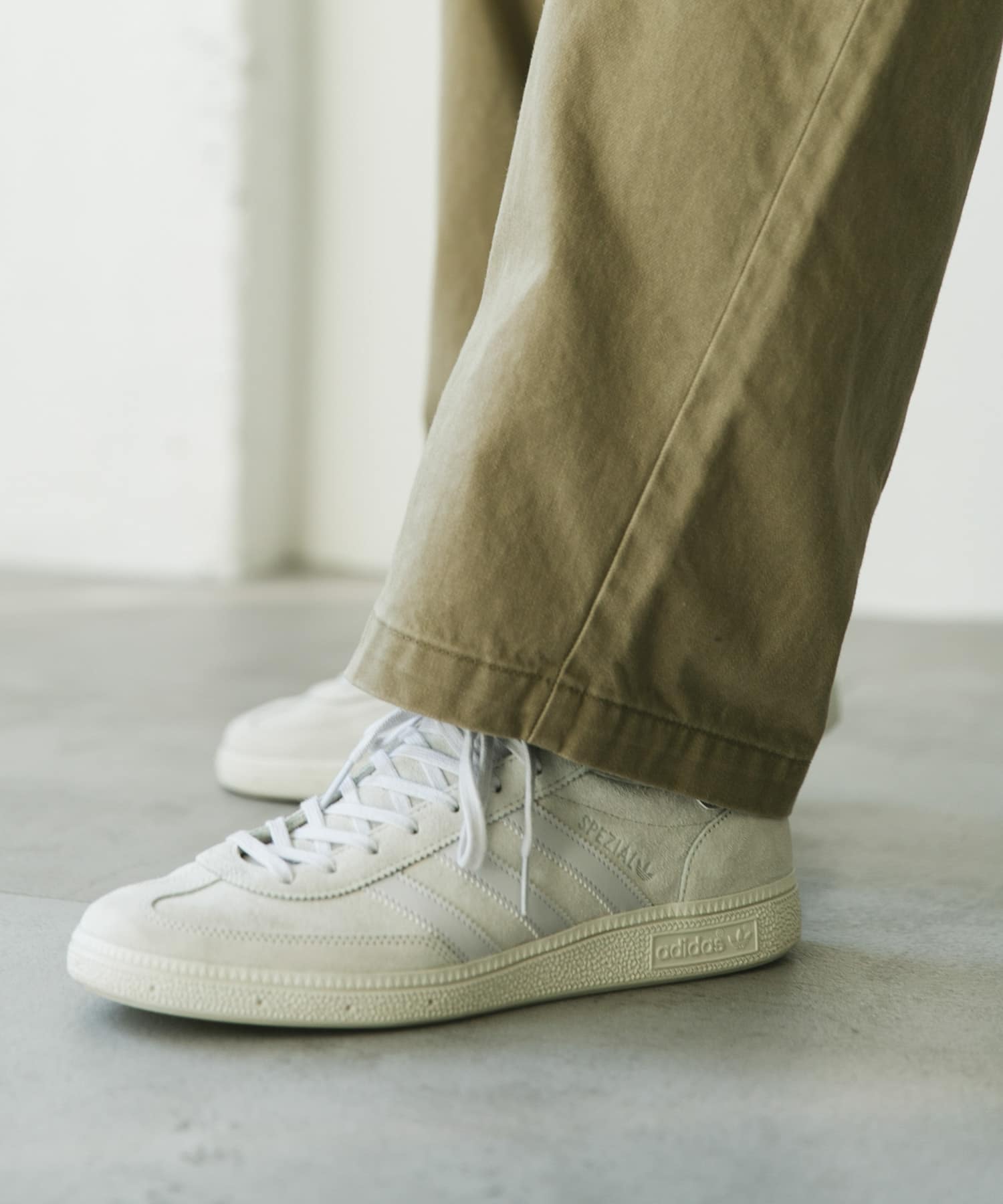 『別注』adidas×DOORS　HANDBALL SPEZIAL OFF/GRAY 26