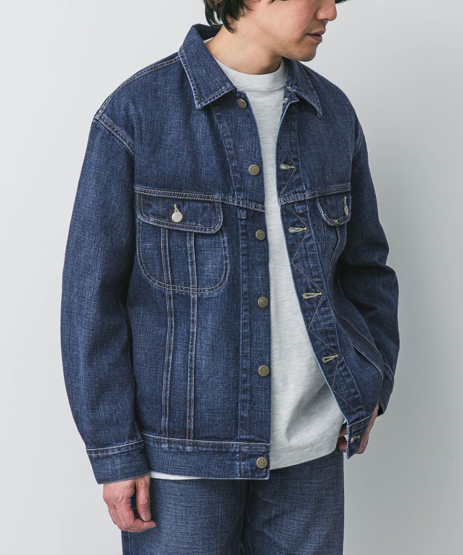 身長：172cm サイズ：38