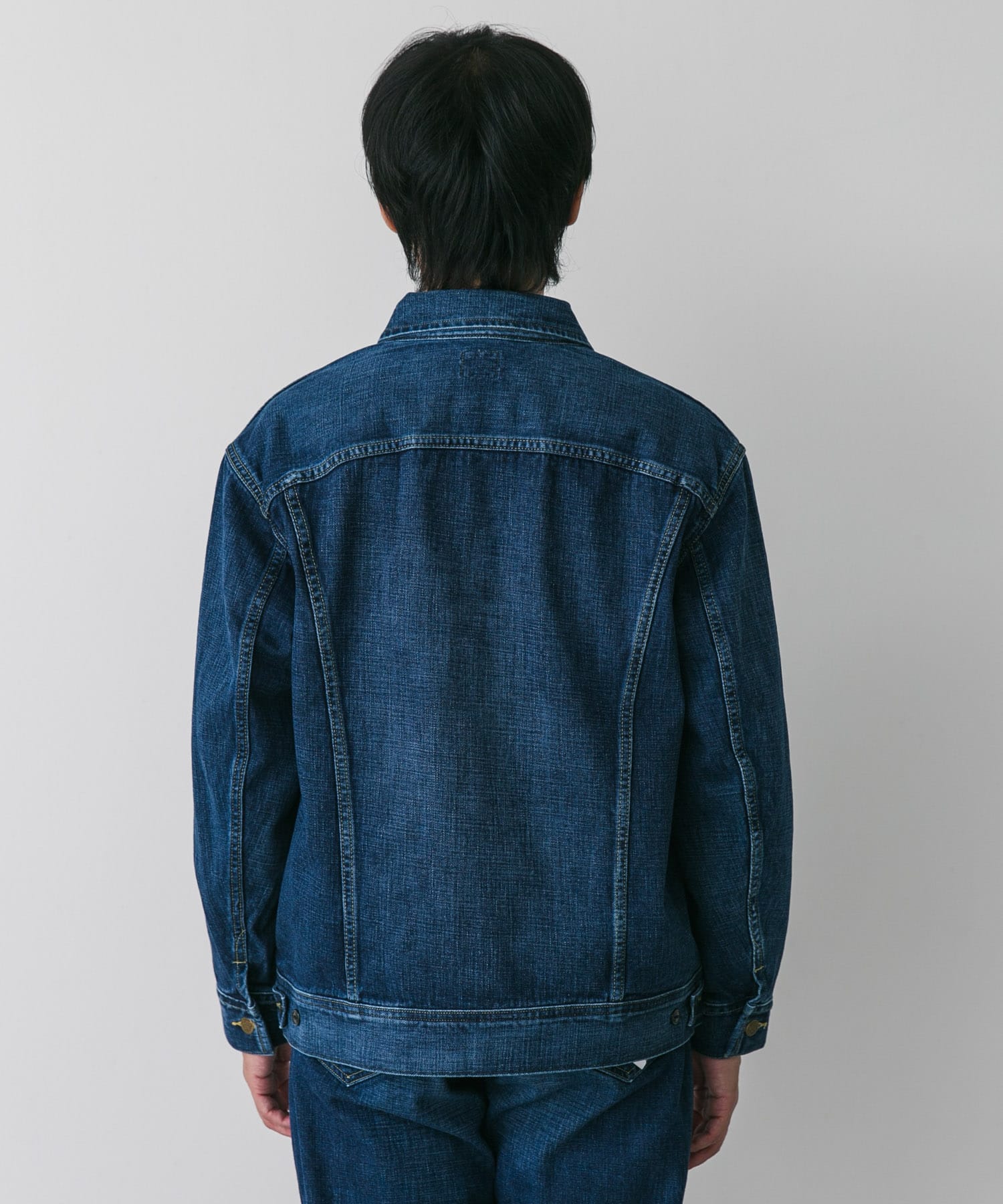 身長：172cm サイズ：38