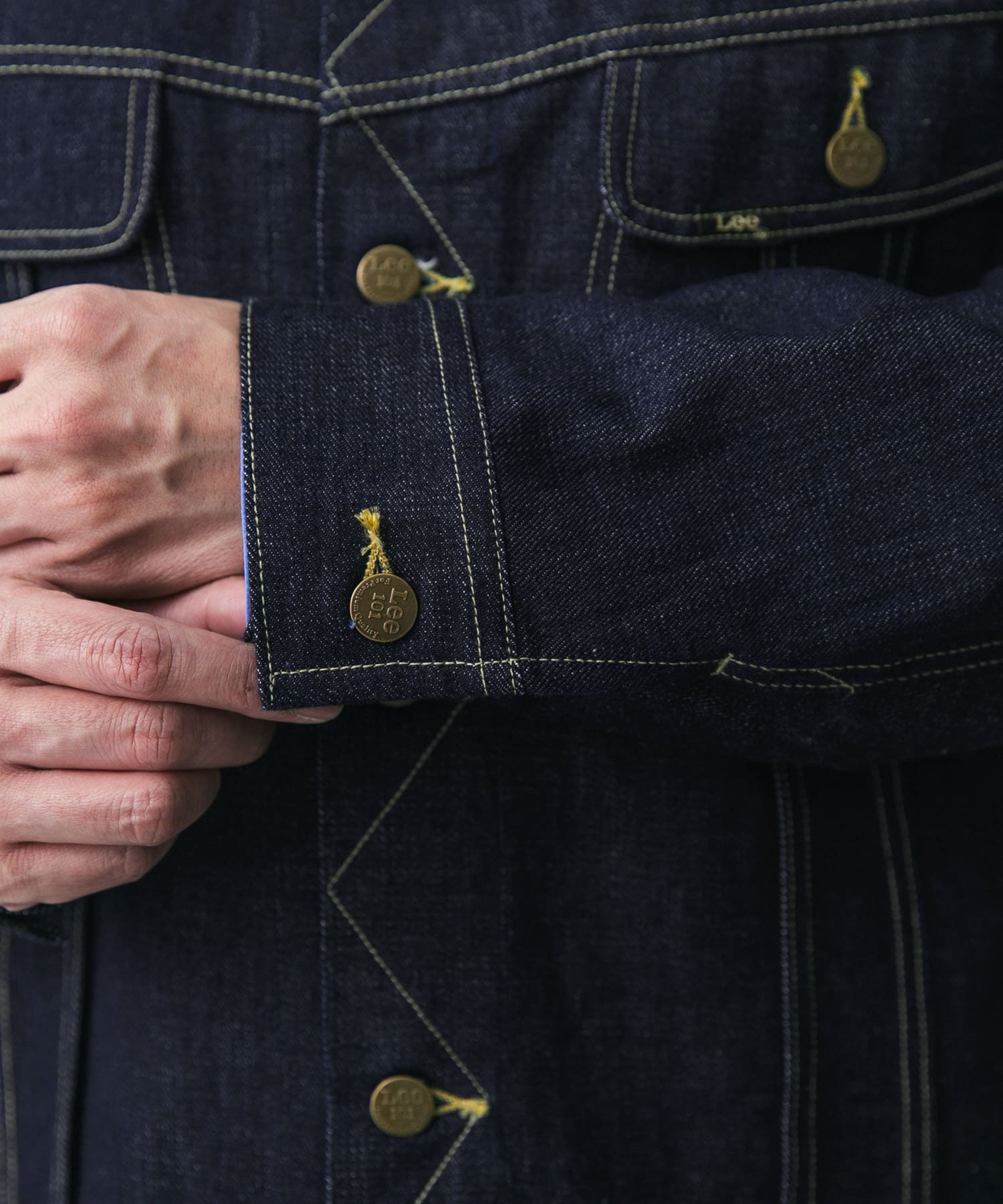 身長：172cm サイズ：40