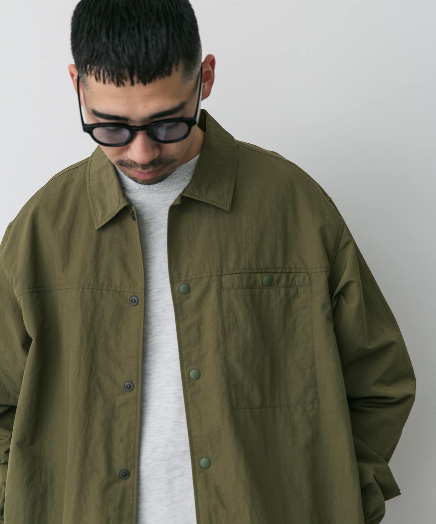 KHAKI