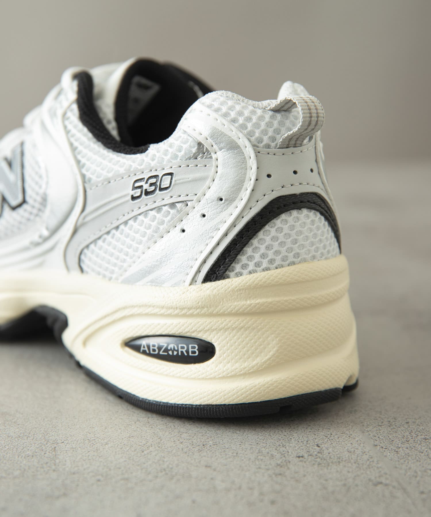 NEW BALANCE　MR530TA SILVER 26