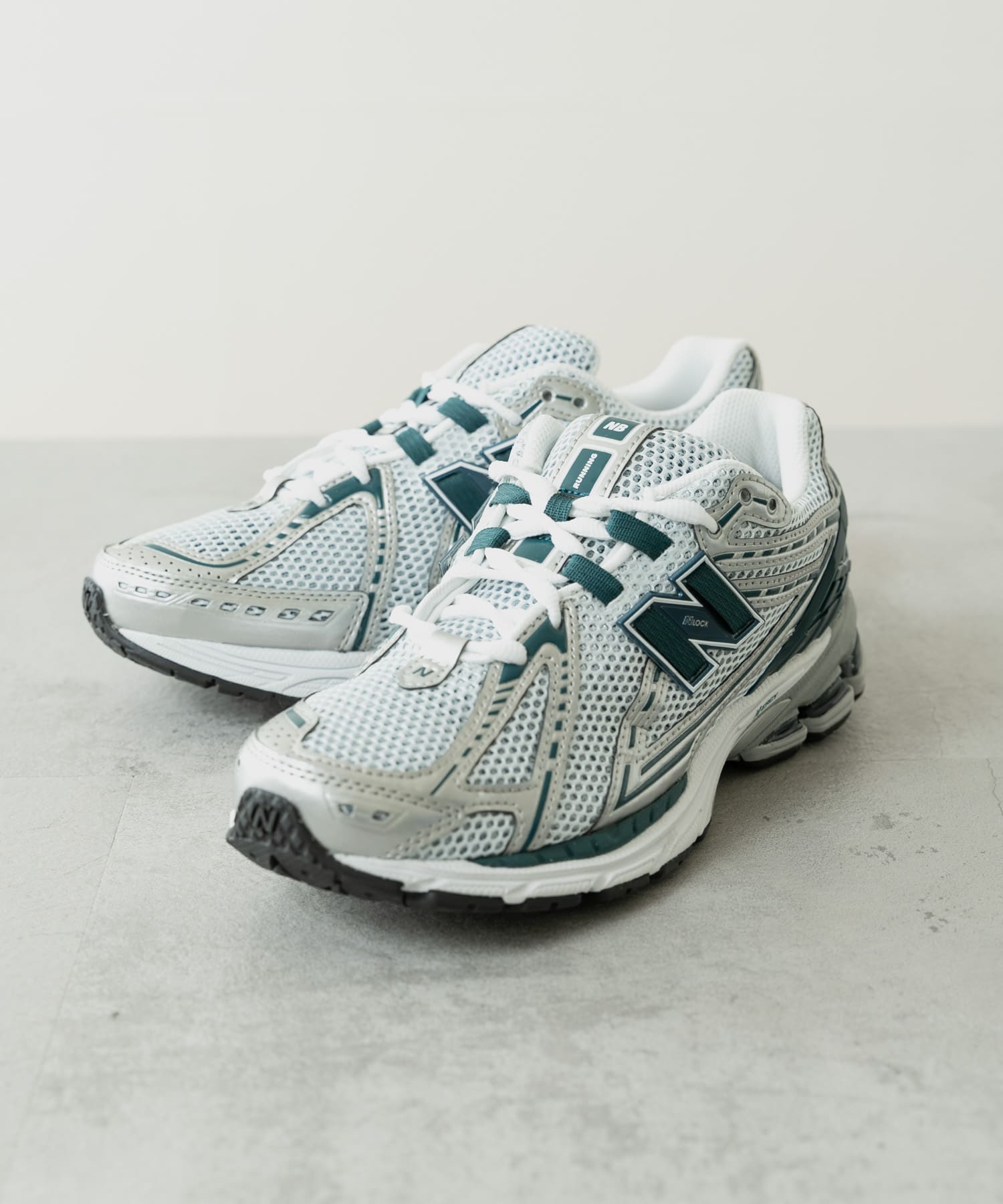 NEW BALANCE　U1906RCE SLV/BLU 26