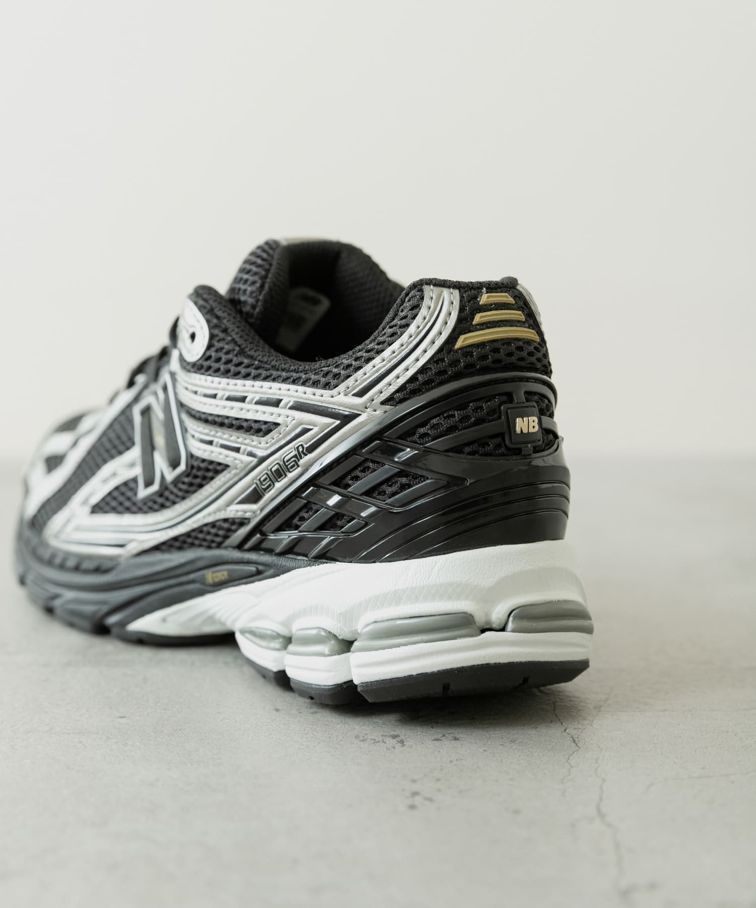 NEW BALANCE　U1906RCF BLACK 26