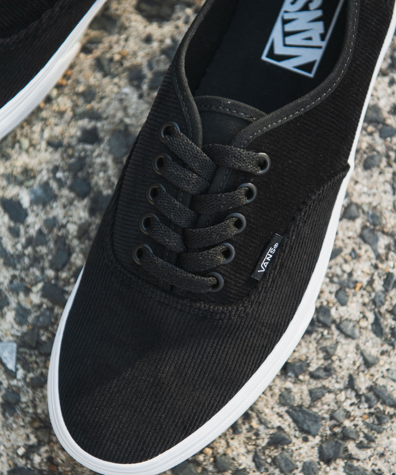 VANS　Exclusive Authentic CD BLACK 26