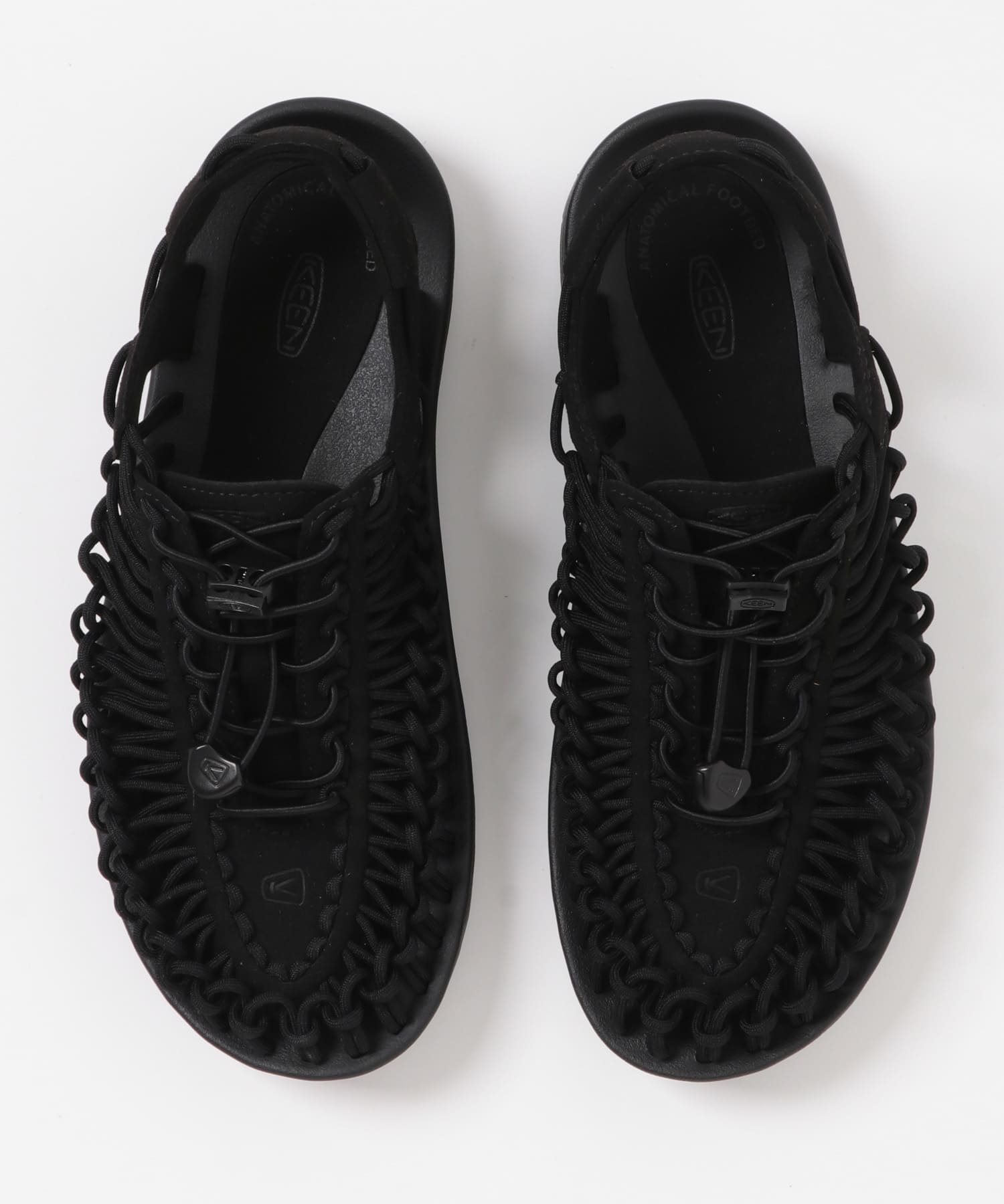 KEEN　UNEEK BLK/BLK 8