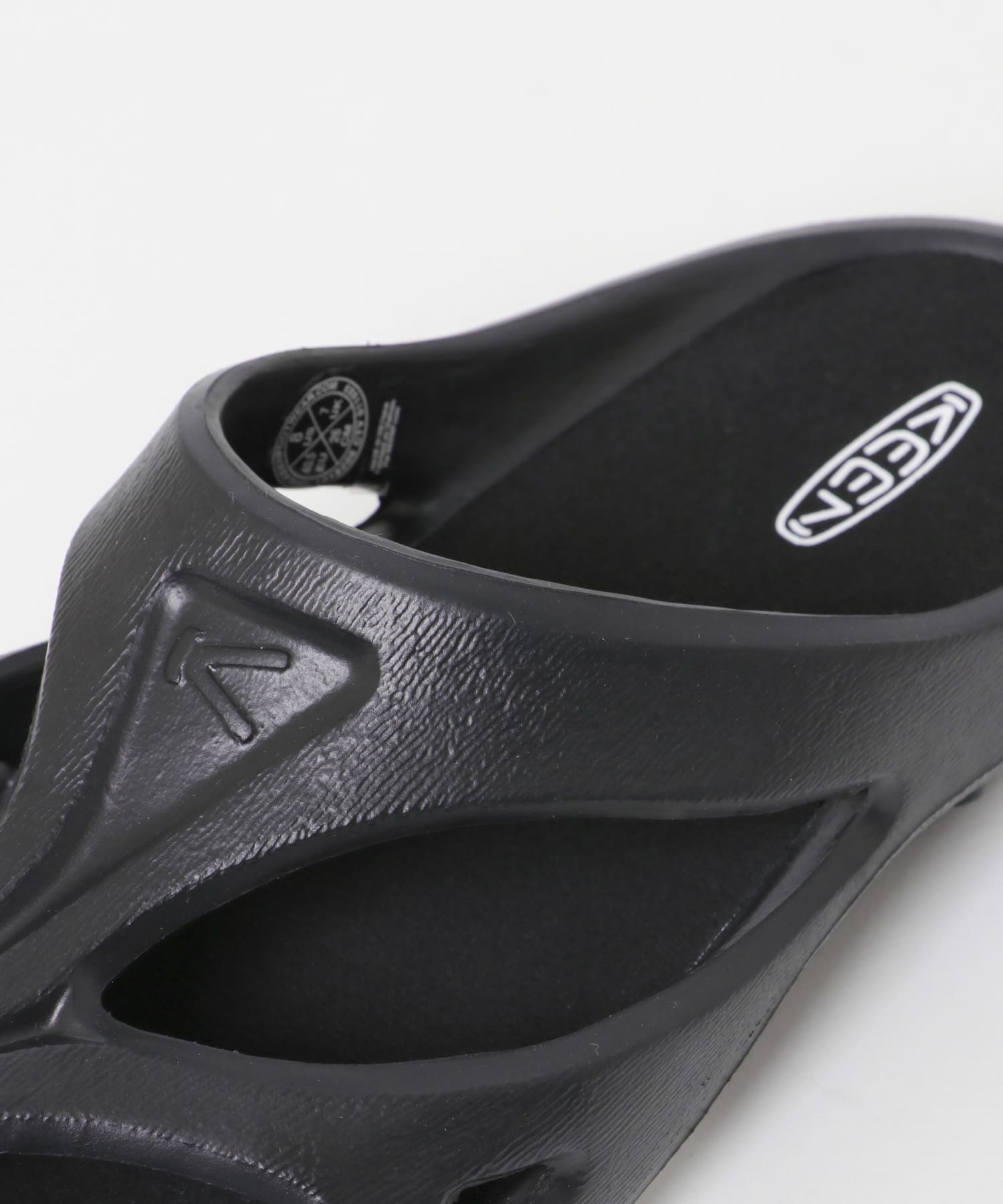 KEEN　SHANTI BLK/D.BLU 8